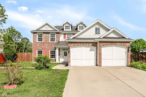 Photo of 7139 Bobcat Trail Drive, Indianapolis, IN 46237 (MLS # 22100918)