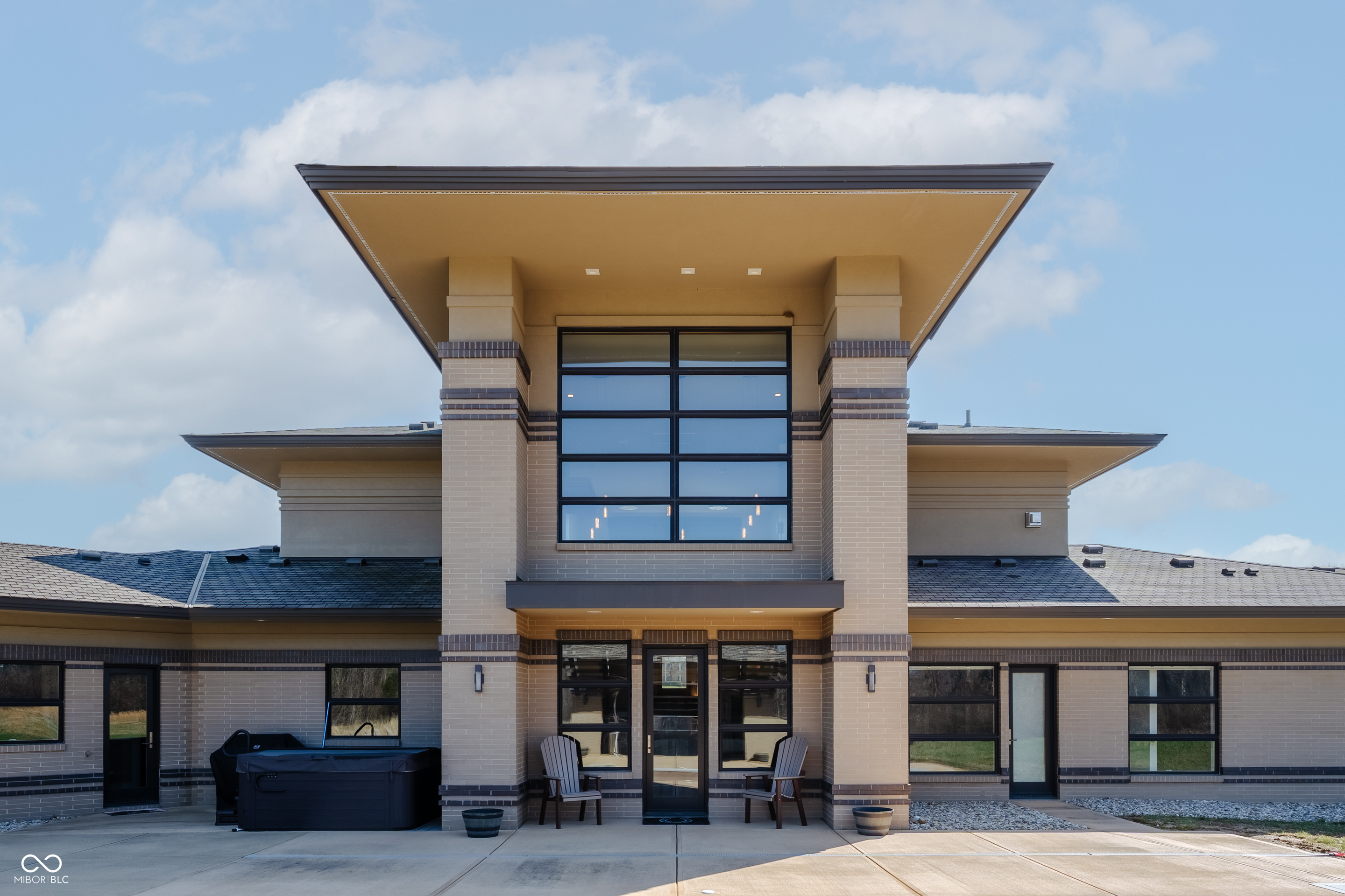 5352 State Road 144