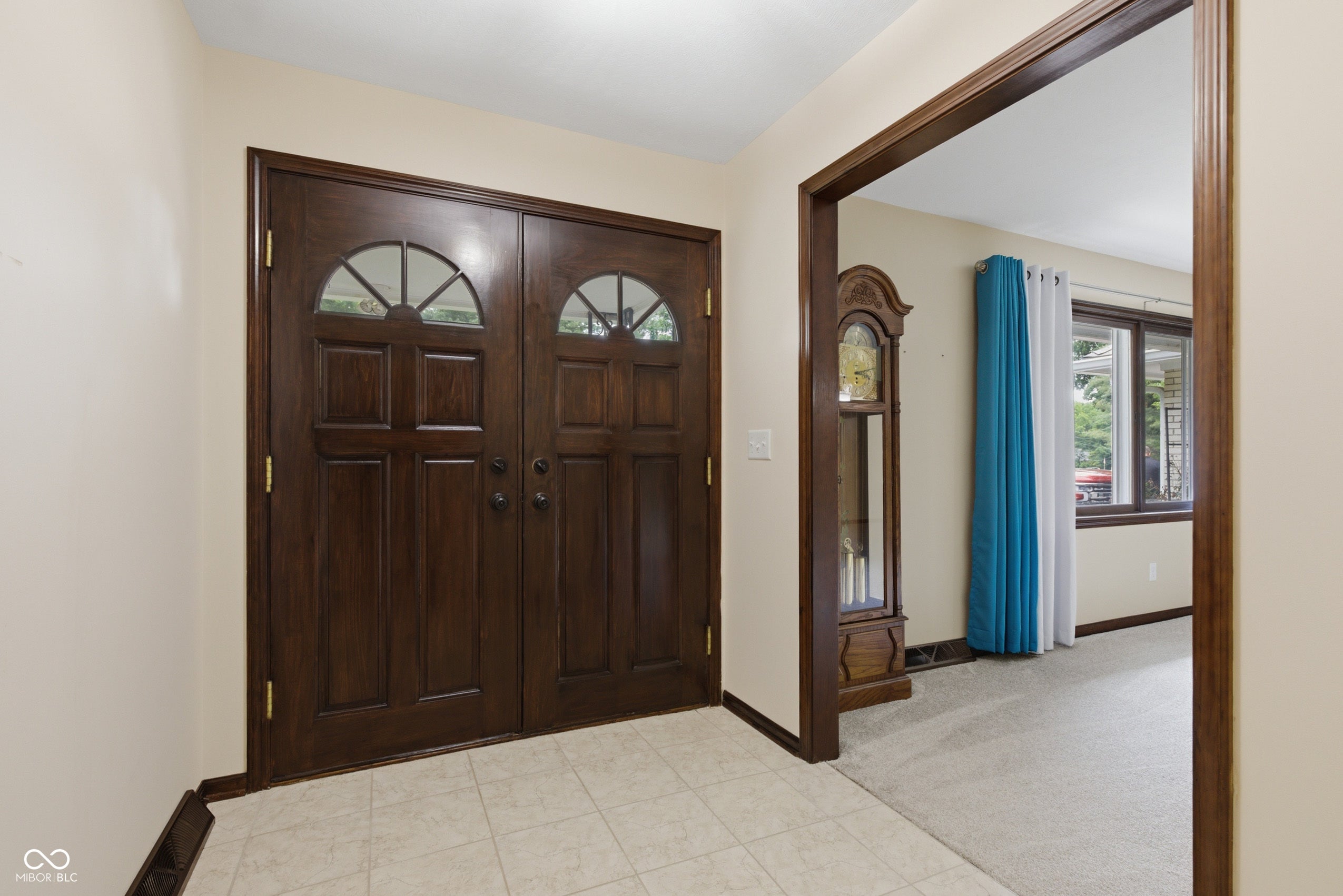 8114 Black Oak Drive
