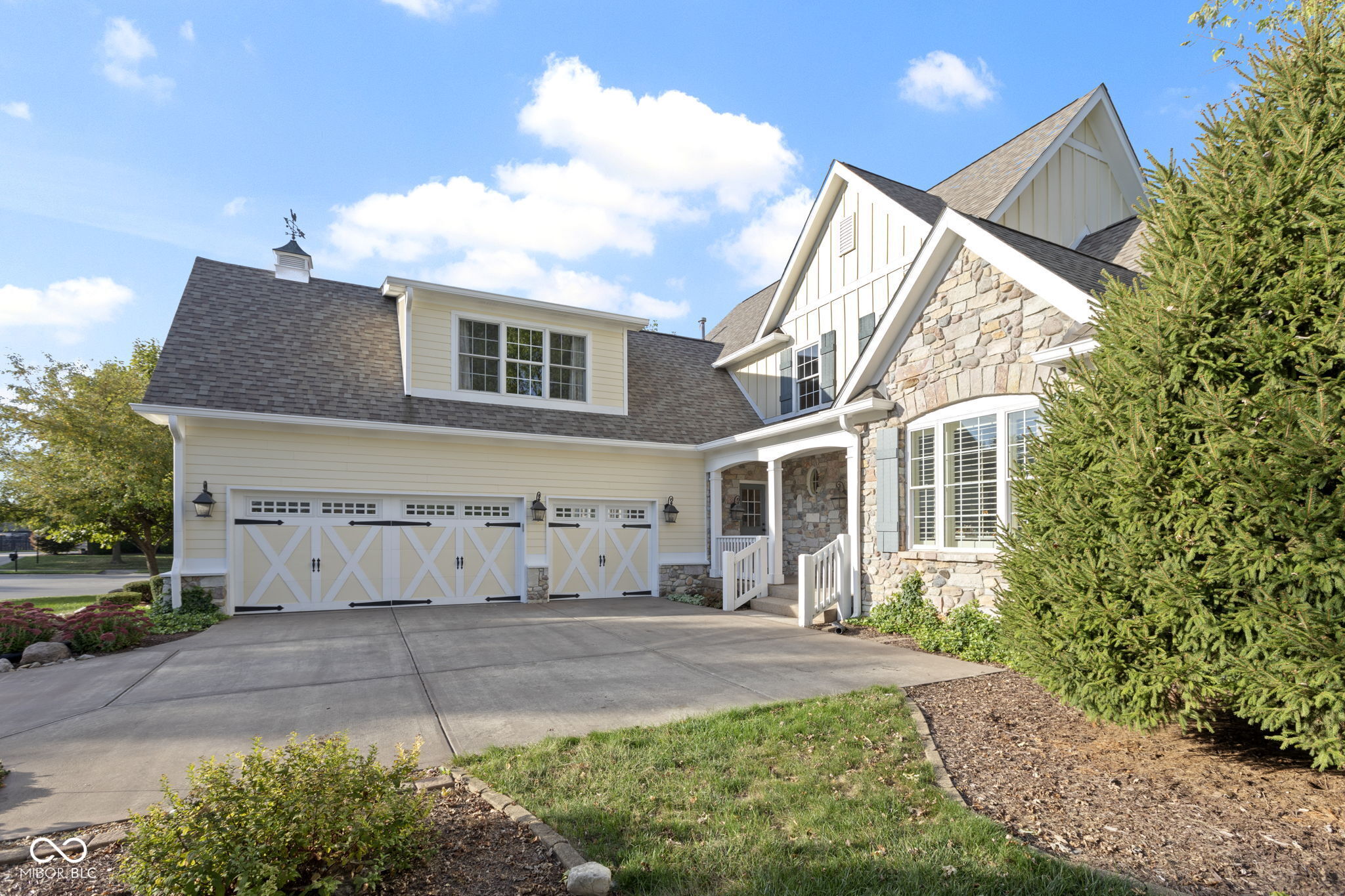 16402 Chalet Circle