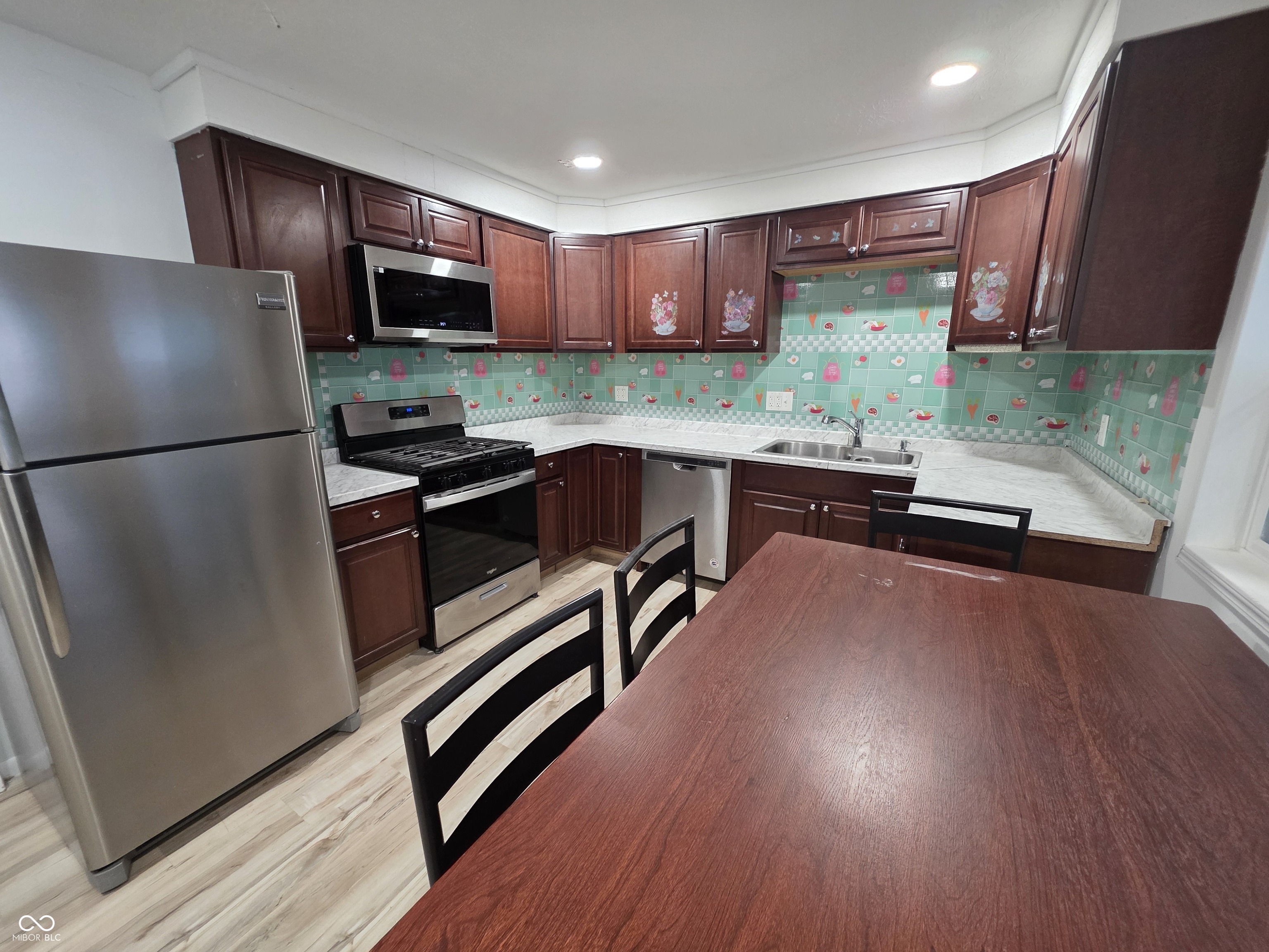 4128 N Webster Avenue