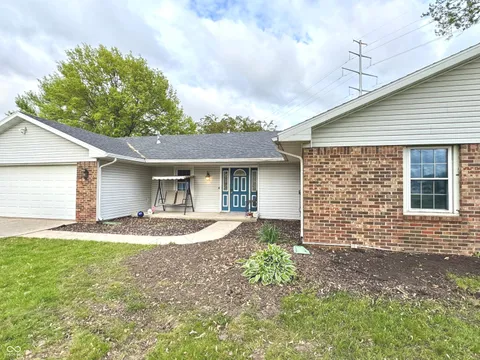 5200 N Leslie Drive, Muncie, IN 47304 - MLS#: 22038394