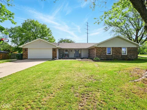 5200 N Leslie Drive, Muncie, IN 47304 - MLS#: 22038394