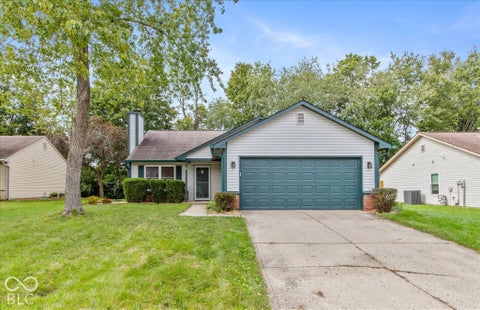 Photo of 11450 Cherry Blossom West Drive, Fishers, IN 46038 (MLS # 22127551)