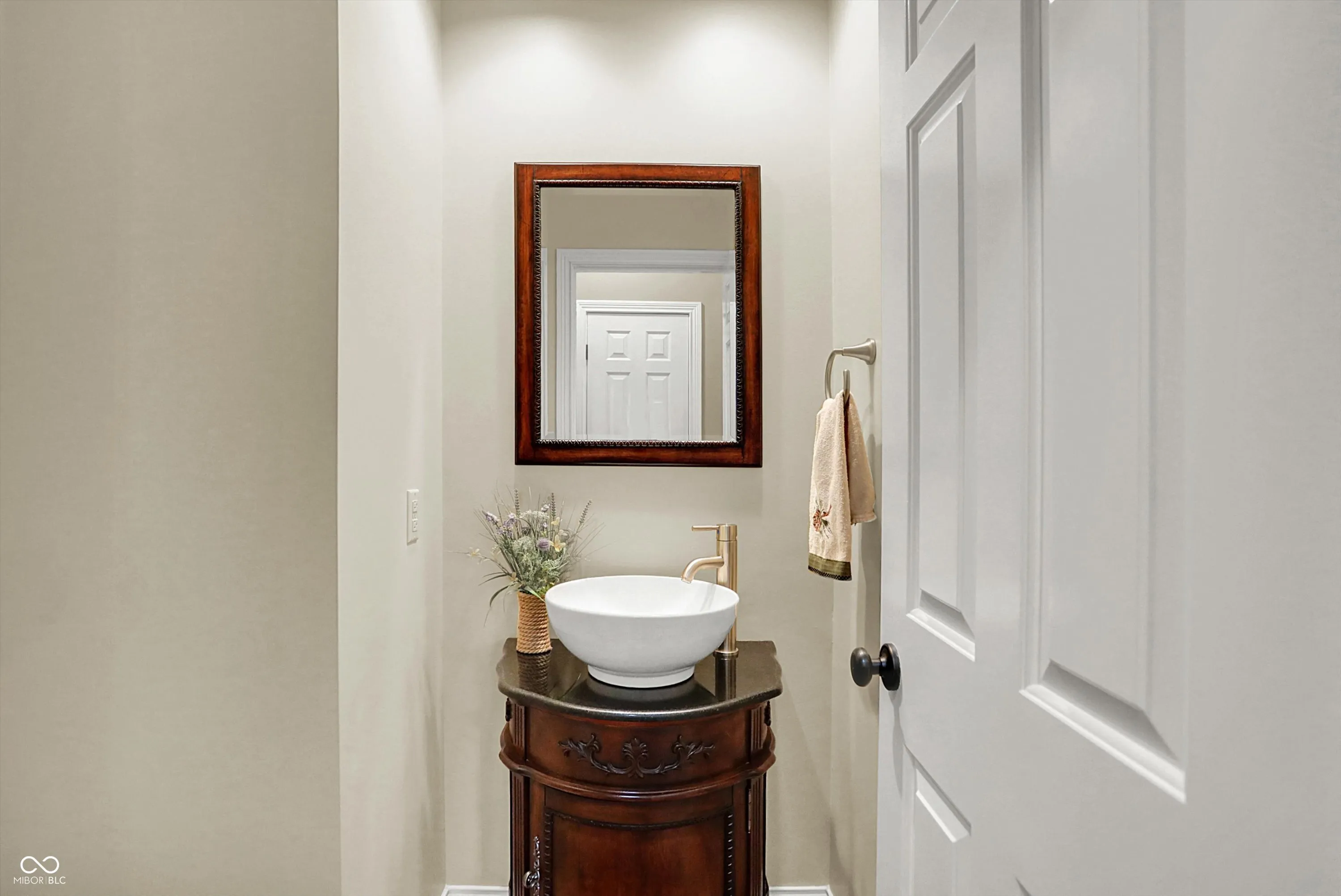 Fishers, Indiana 46037, United States, 4 Bedrooms Bedrooms, ,4 BathroomsBathrooms,Residential,Pending,209417