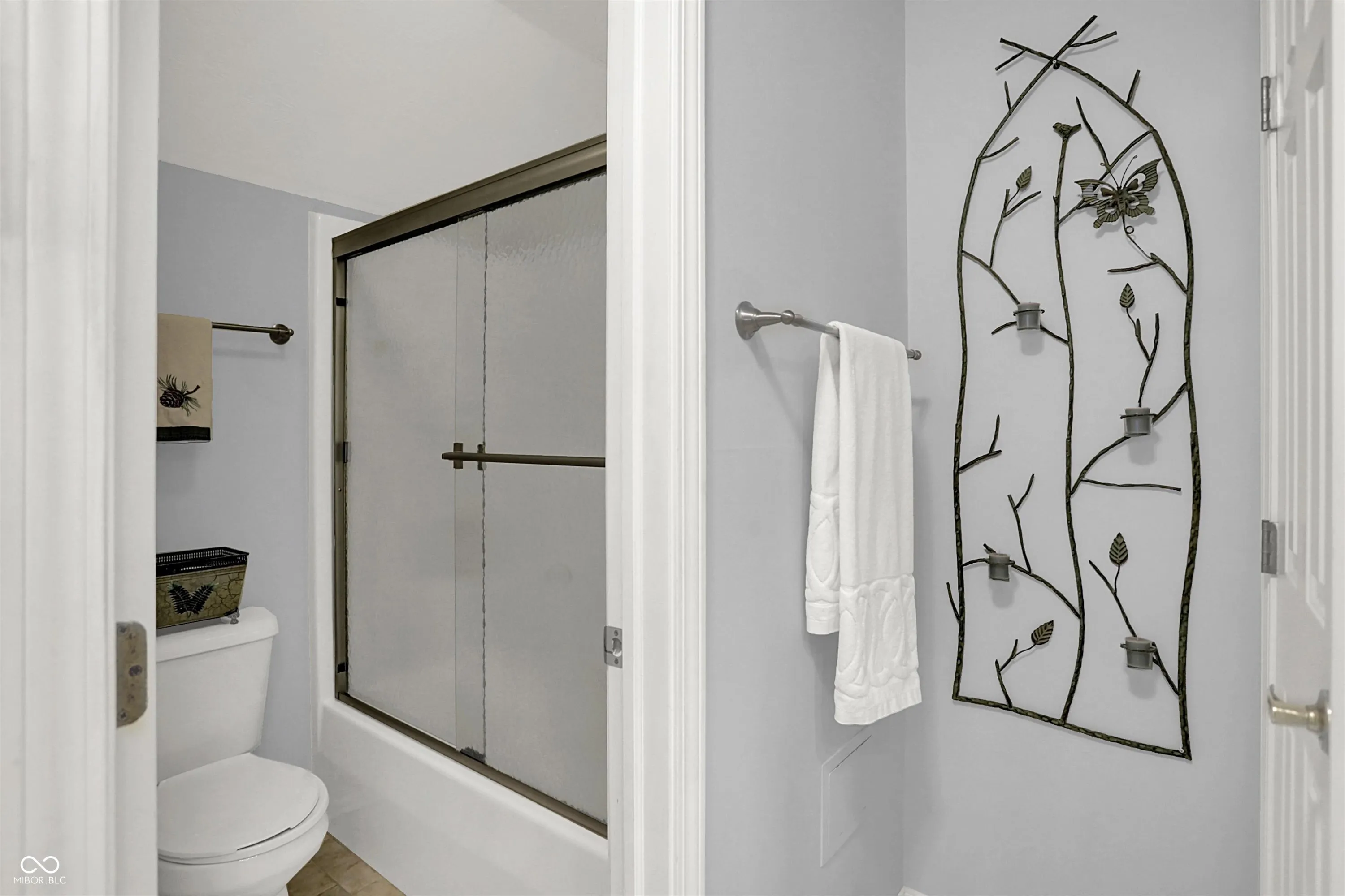 Fishers, Indiana 46037, United States, 4 Bedrooms Bedrooms, ,4 BathroomsBathrooms,Residential,Pending,209417