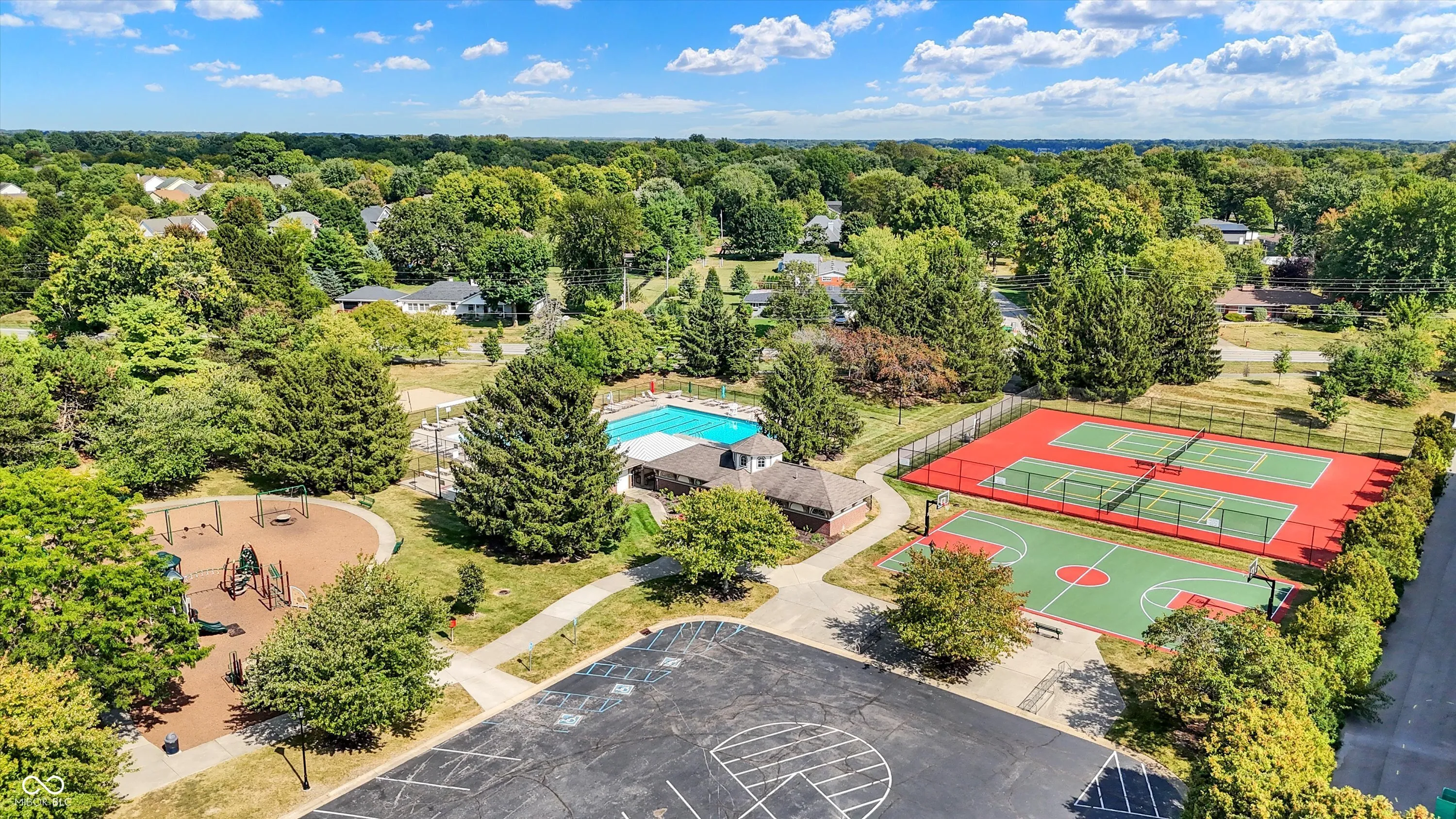 Fishers, Indiana 46037, United States, 4 Bedrooms Bedrooms, ,4 BathroomsBathrooms,Residential,Pending,209417
