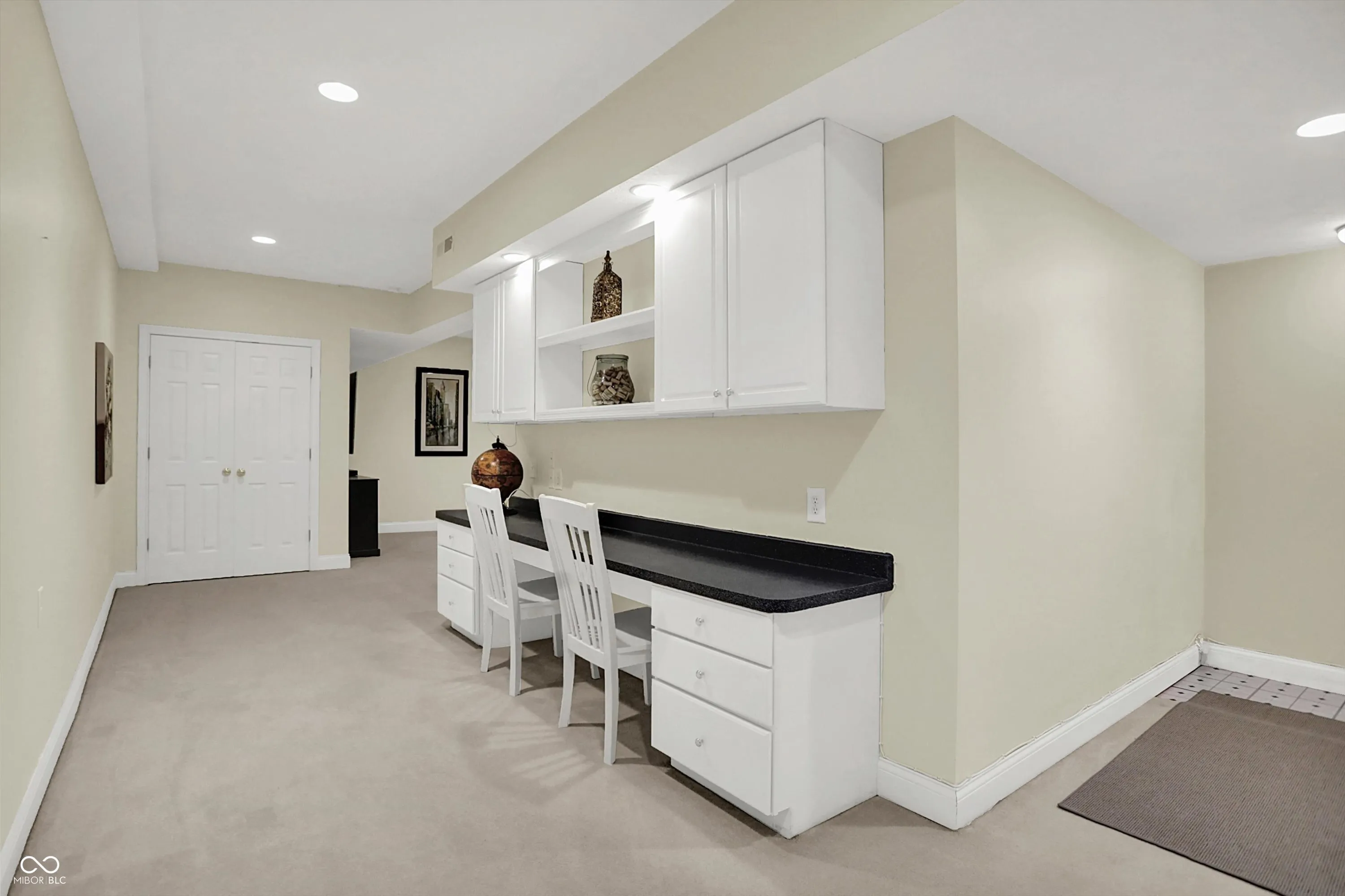 Fishers, Indiana 46037, United States, 4 Bedrooms Bedrooms, ,4 BathroomsBathrooms,Residential,Pending,209417