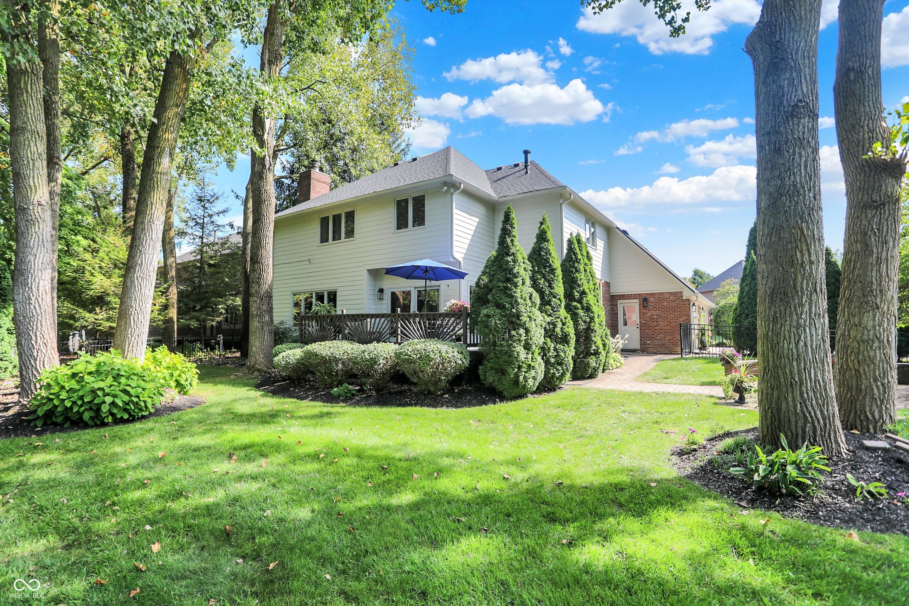 9972 Woods Edge Drive