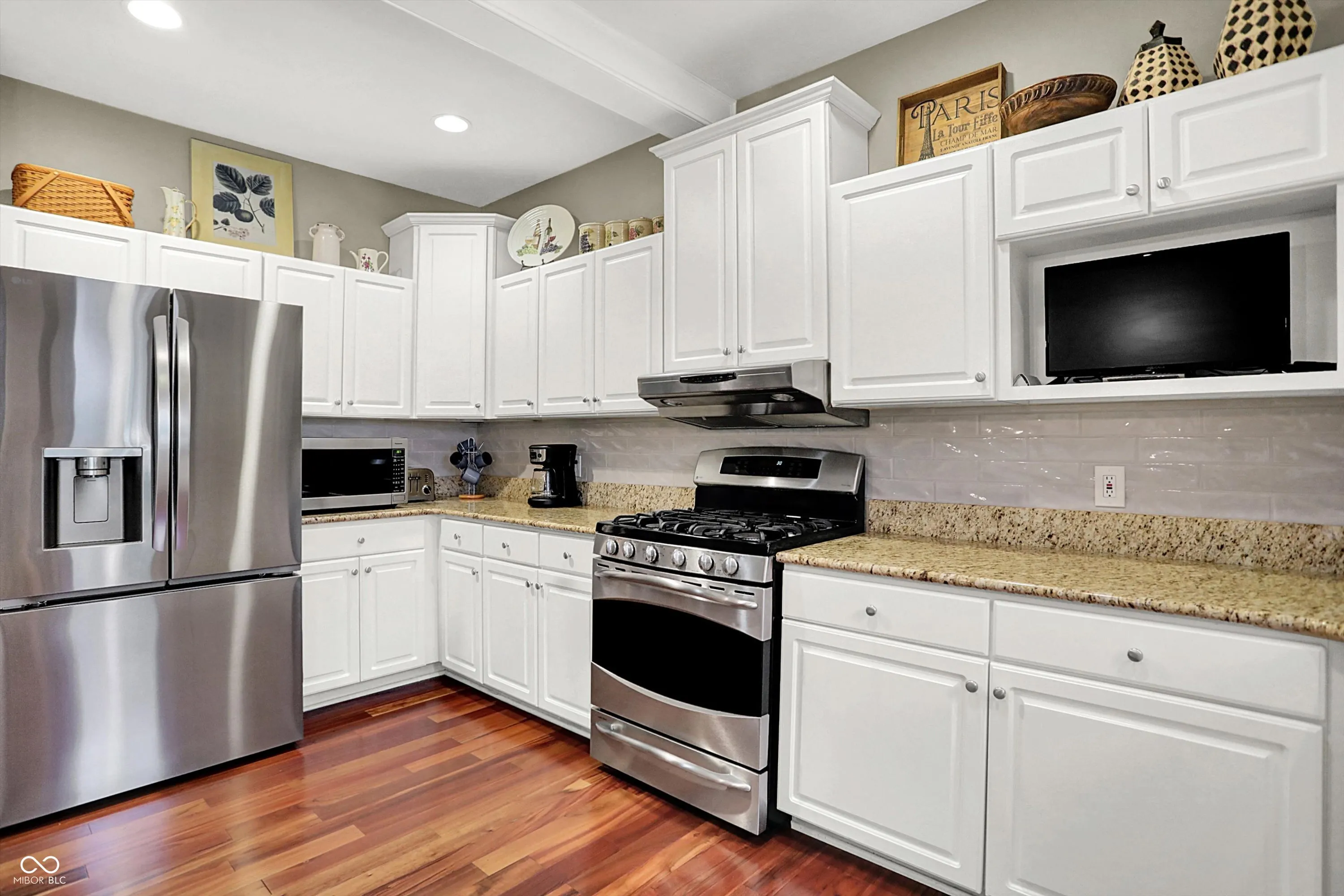 Fishers, Indiana 46037, United States, 4 Bedrooms Bedrooms, ,4 BathroomsBathrooms,Residential,Pending,209417