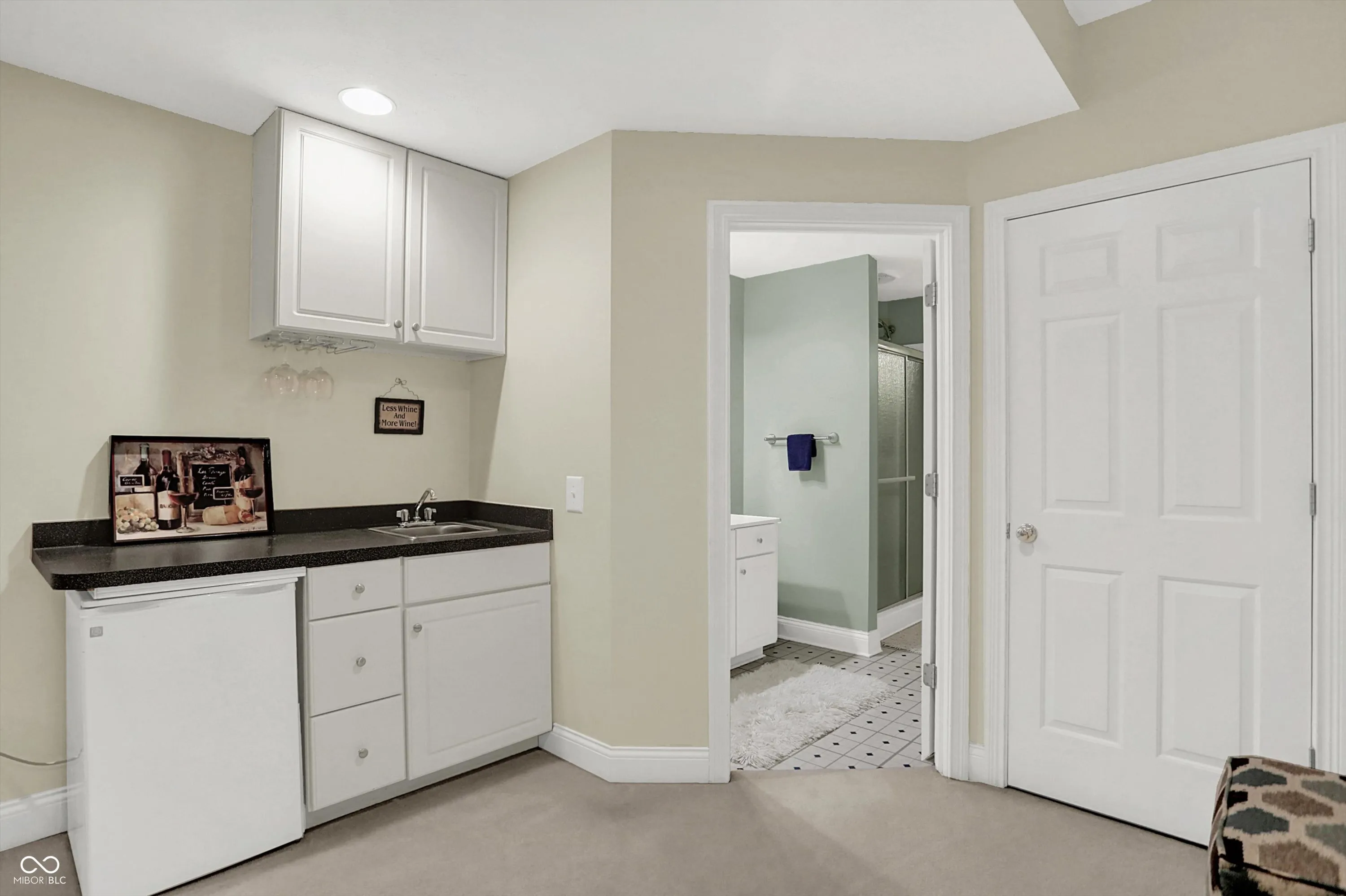 Fishers, Indiana 46037, United States, 4 Bedrooms Bedrooms, ,4 BathroomsBathrooms,Residential,Pending,209417