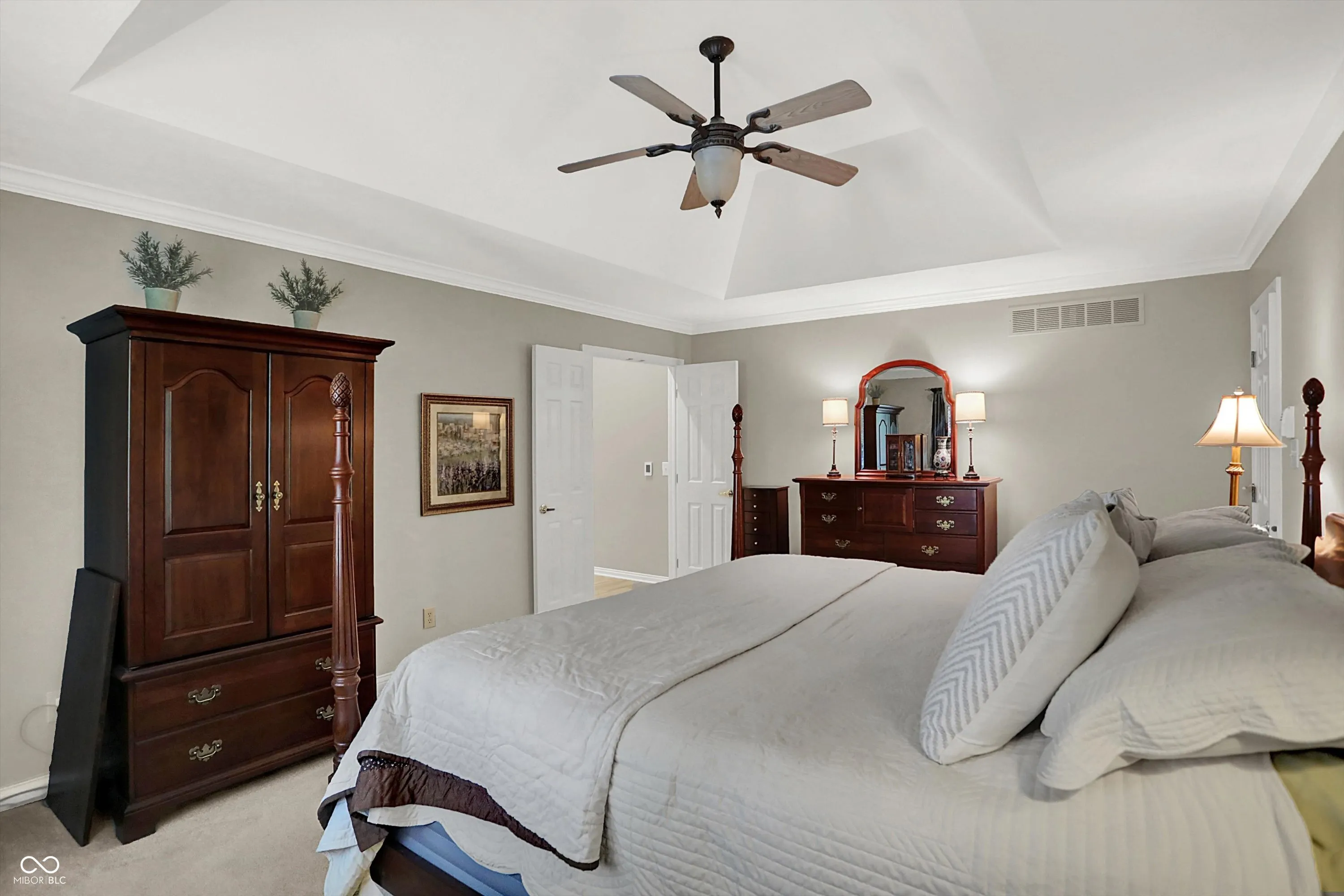 Fishers, Indiana 46037, United States, 4 Bedrooms Bedrooms, ,4 BathroomsBathrooms,Residential,Pending,209417