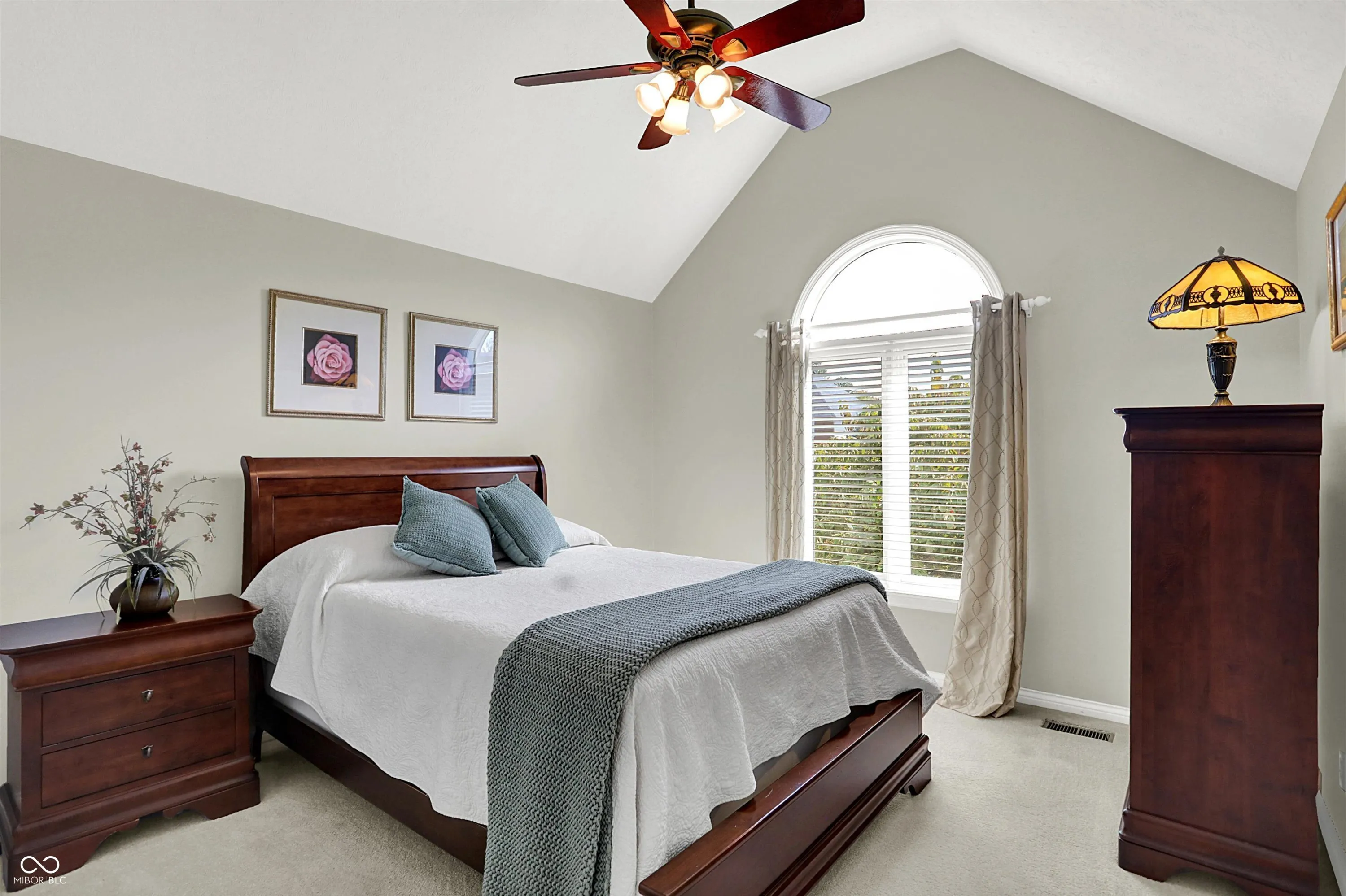 Fishers, Indiana 46037, United States, 4 Bedrooms Bedrooms, ,4 BathroomsBathrooms,Residential,Pending,209417