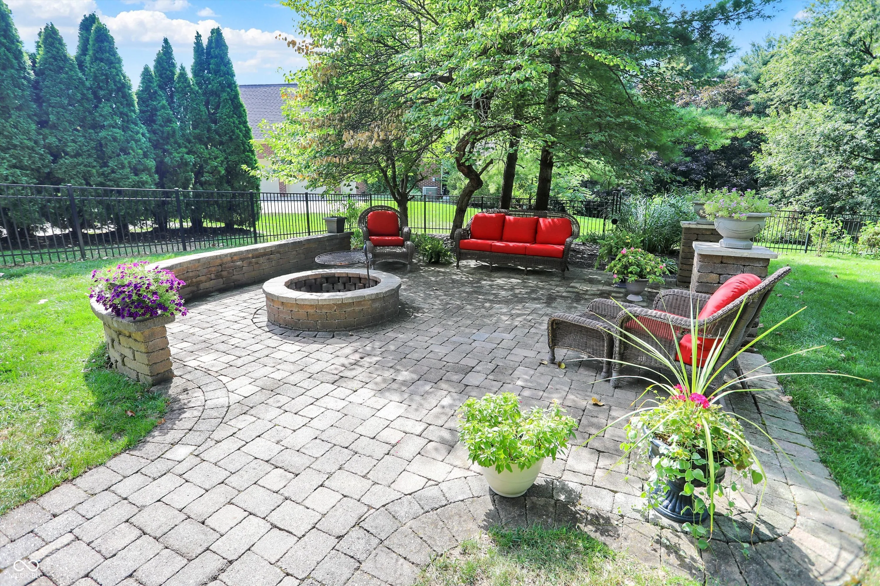 Fishers, Indiana 46037, United States, 4 Bedrooms Bedrooms, ,4 BathroomsBathrooms,Residential,Pending,209417