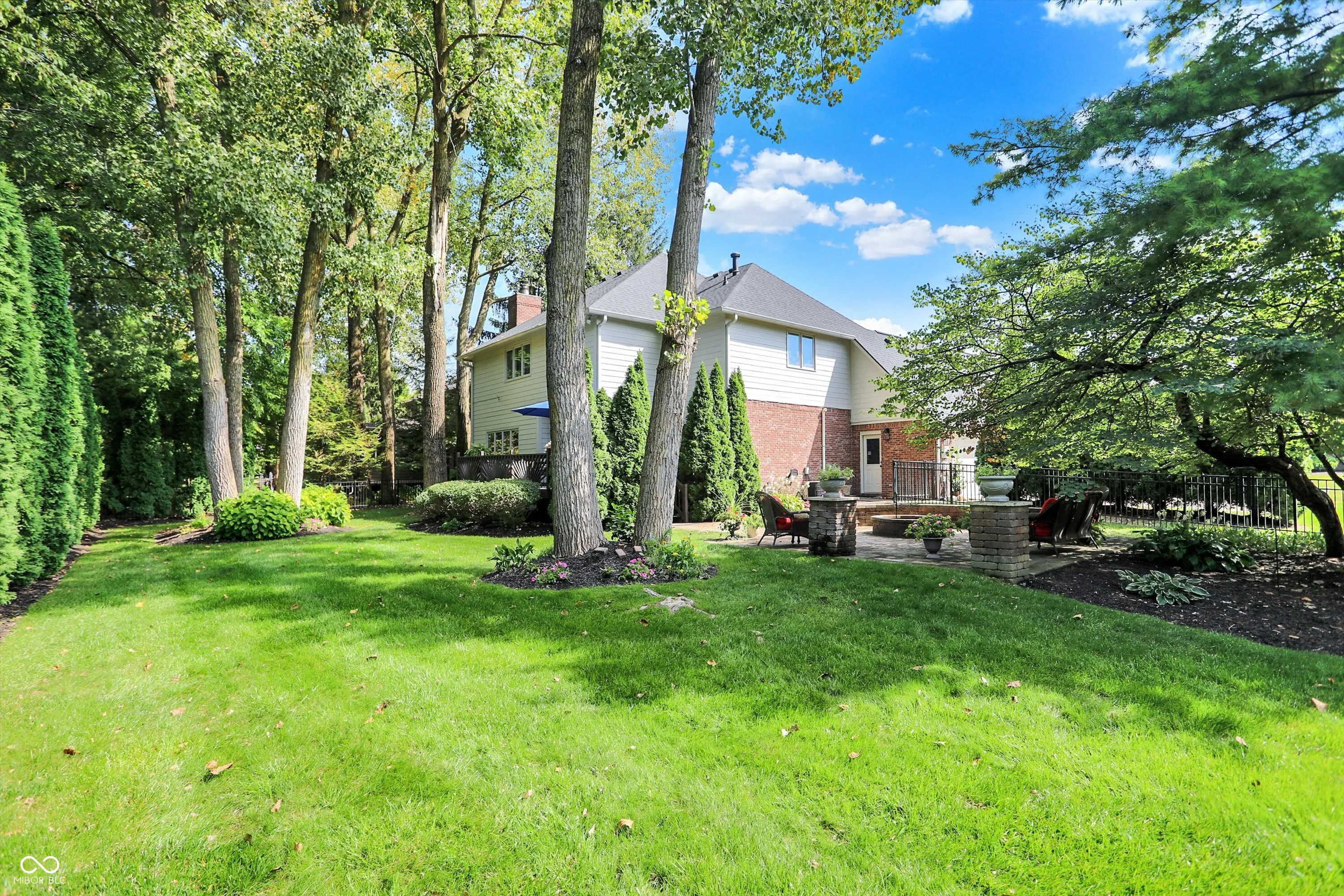 Fishers, Indiana 46037, United States, 4 Bedrooms Bedrooms, ,4 BathroomsBathrooms,Residential,Pending,209417