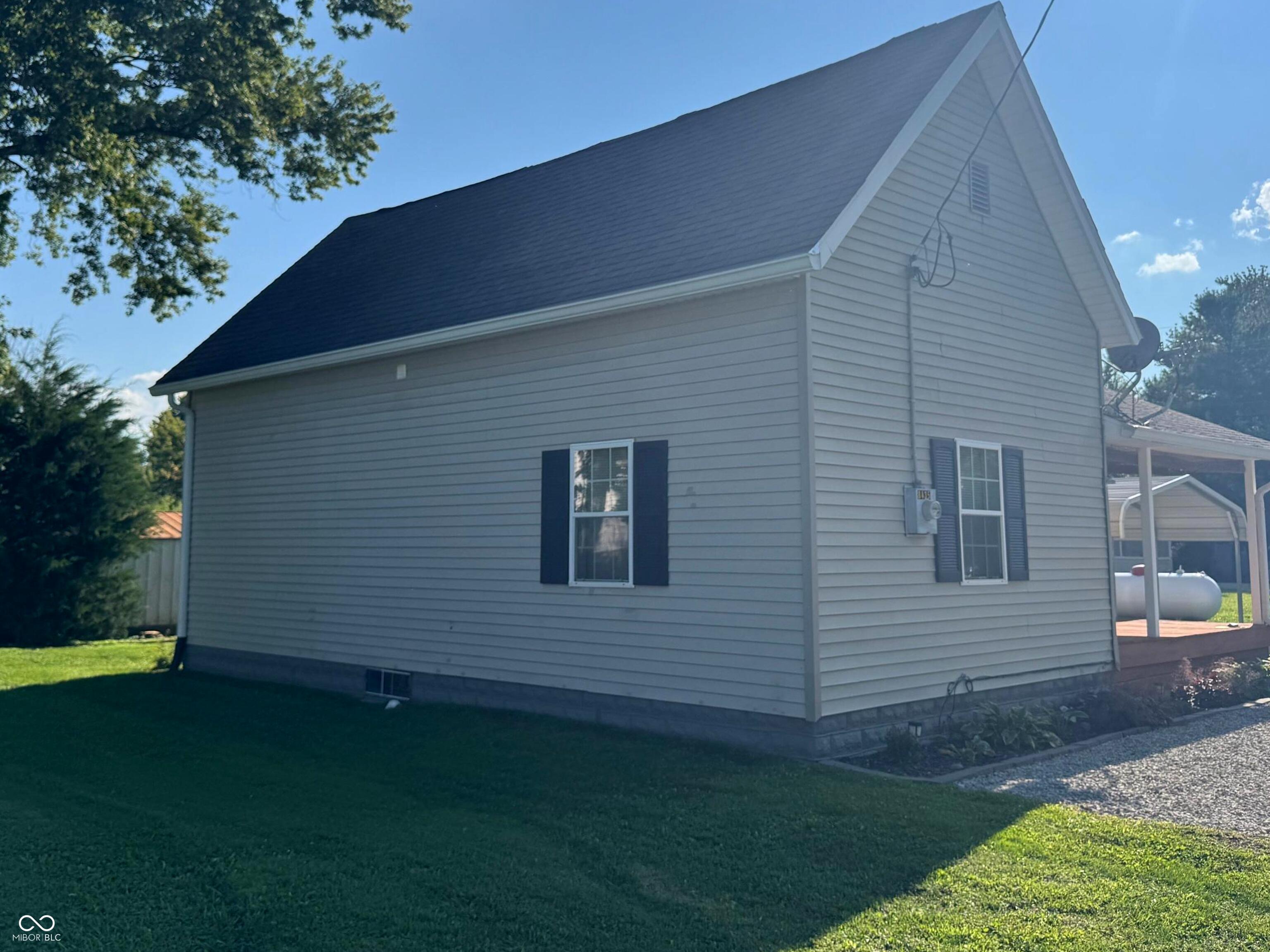 8435 W County Road 120 S