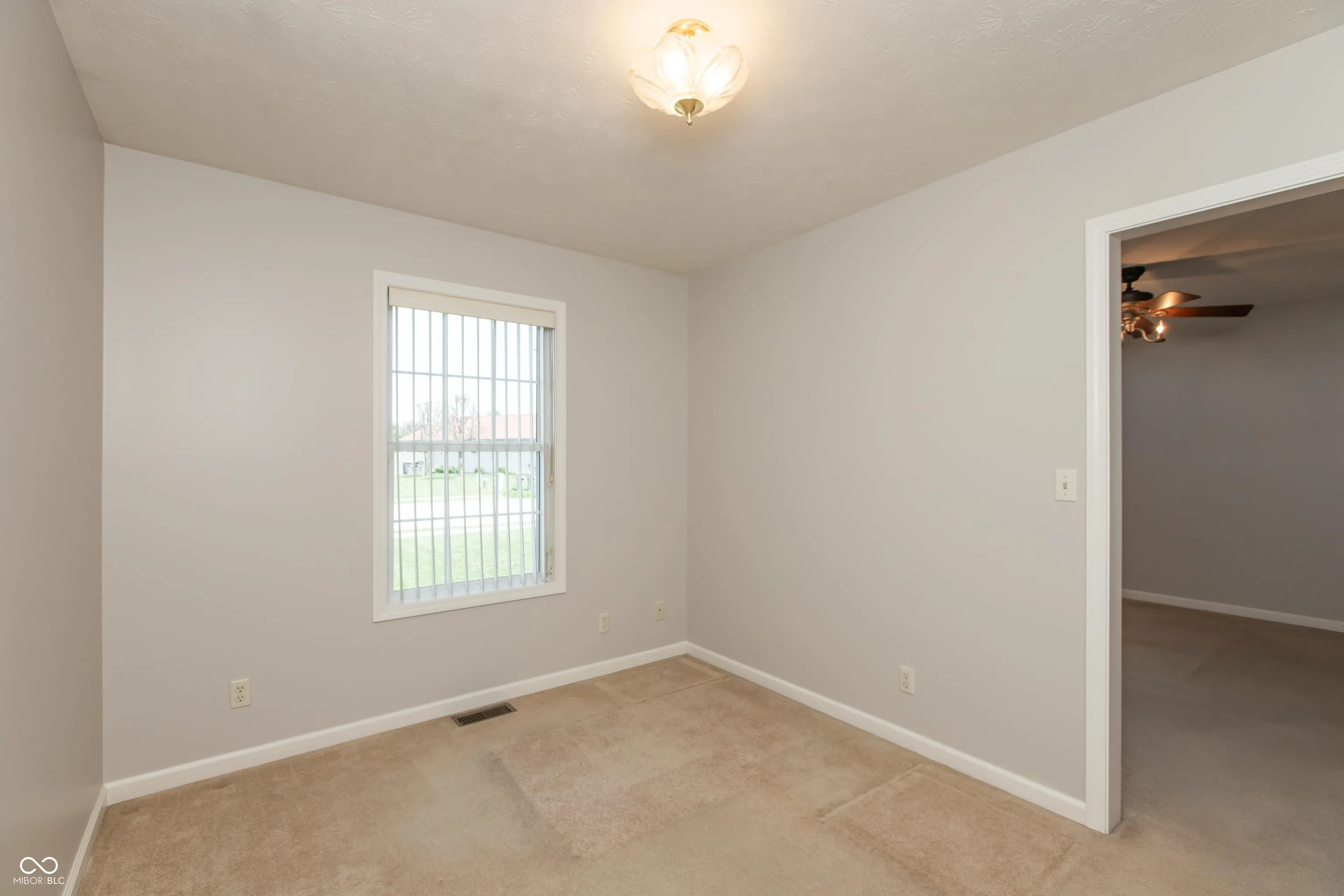 Seymour, Indiana 47274, United States, 3 Bedrooms Bedrooms, ,2 BathroomsBathrooms,Residential,Active,115971