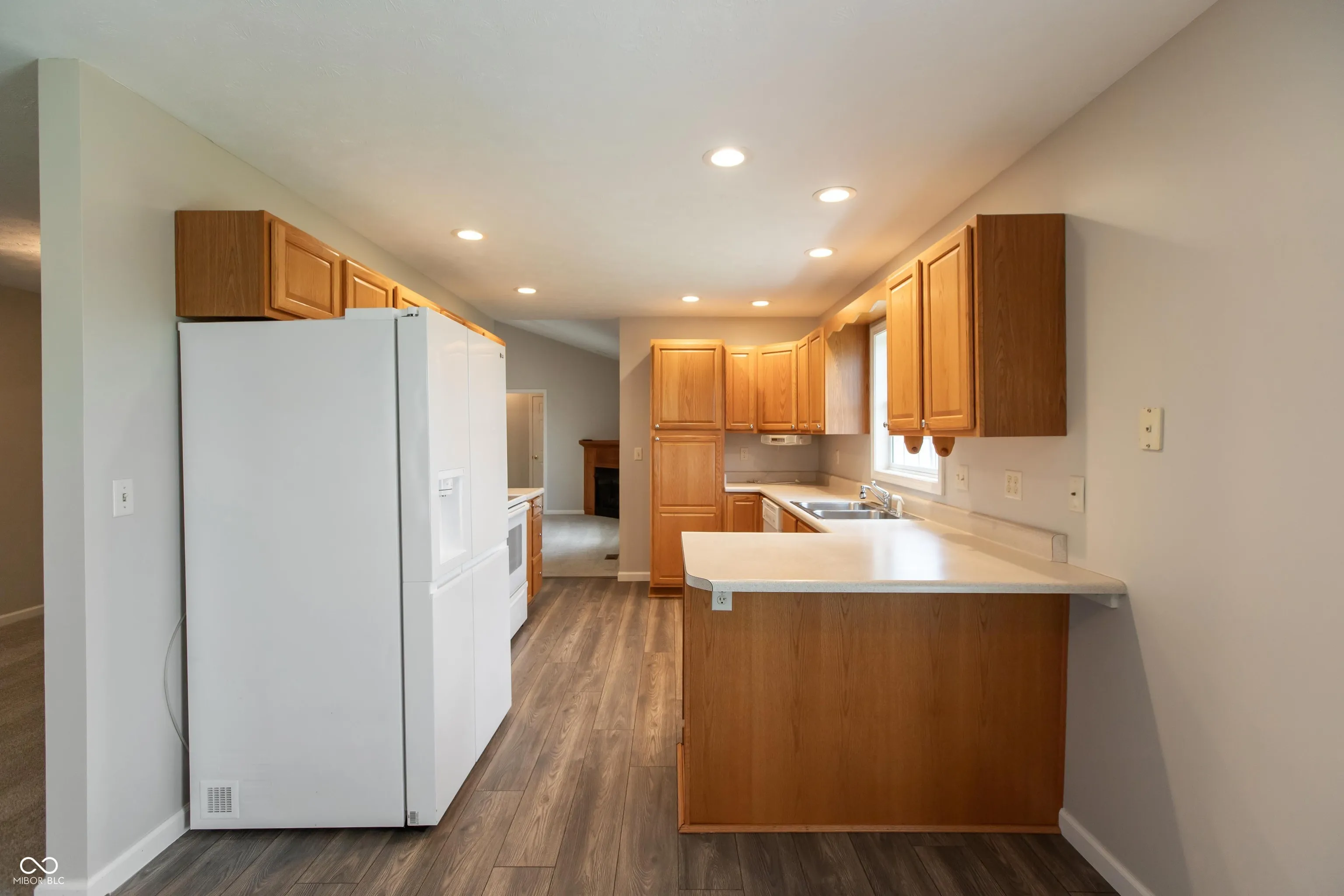 Seymour, Indiana 47274, United States, 3 Bedrooms Bedrooms, ,2 BathroomsBathrooms,Residential,Active,115971