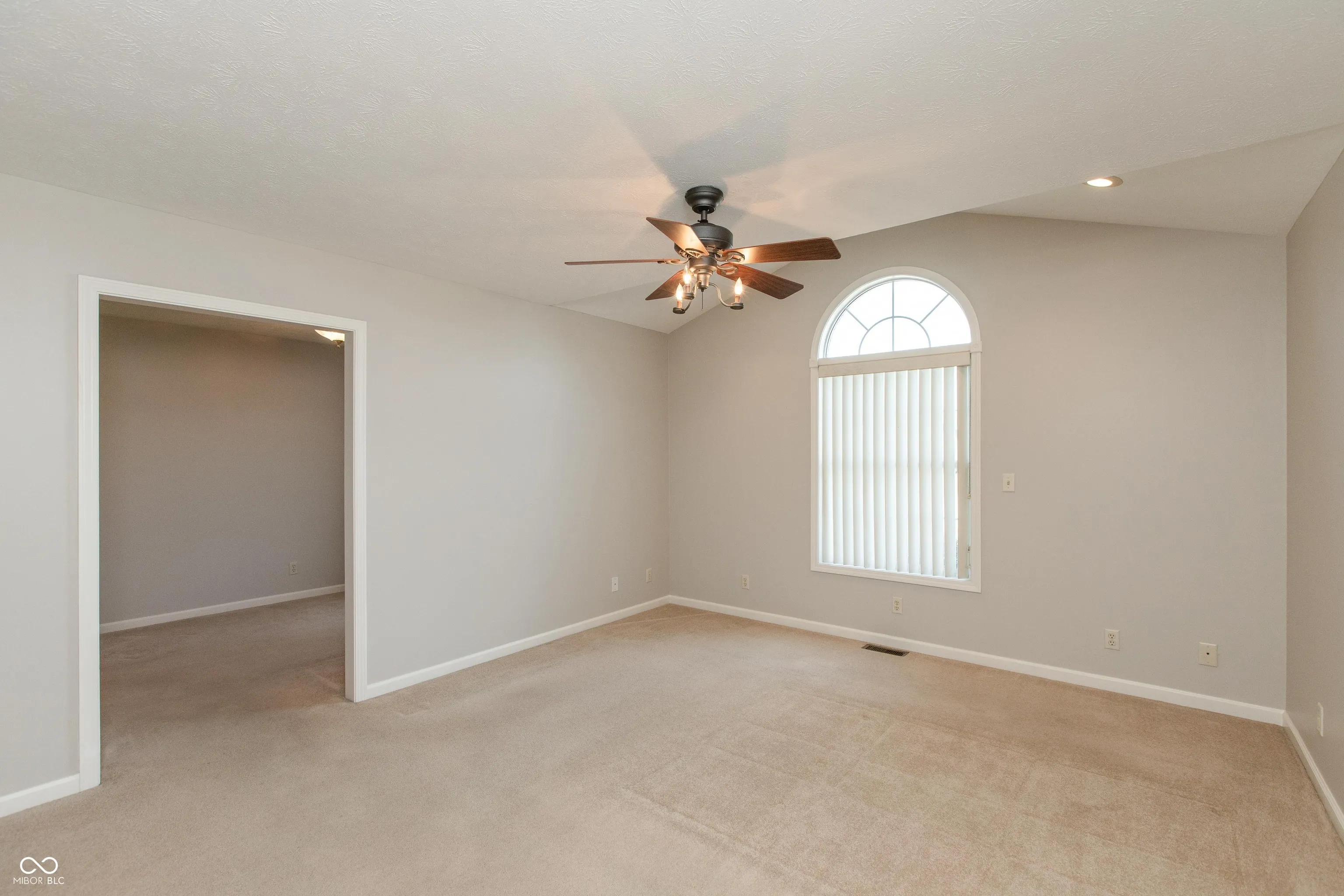 Seymour, Indiana 47274, United States, 3 Bedrooms Bedrooms, ,2 BathroomsBathrooms,Residential,Active,115971