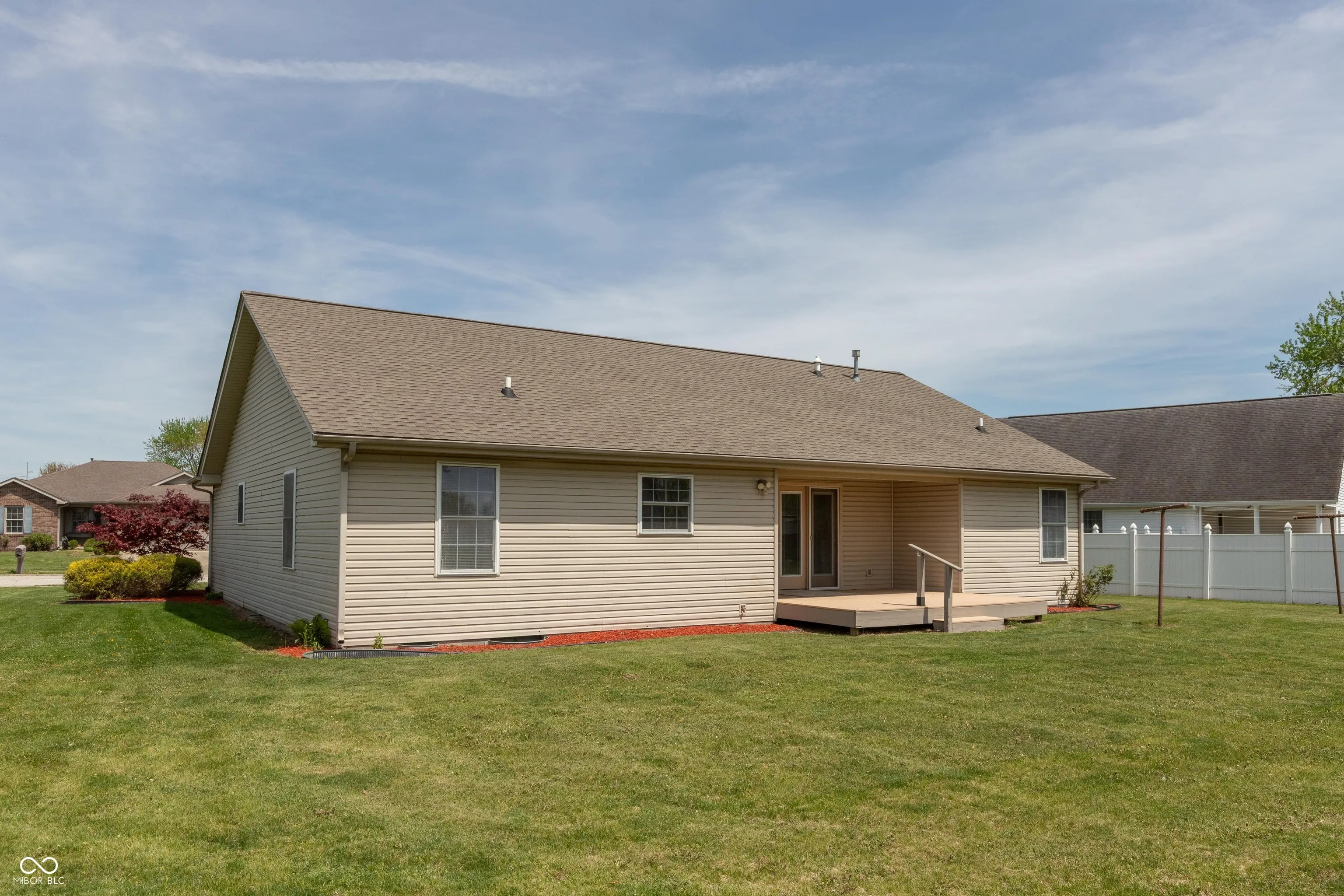 Seymour, Indiana 47274, United States, 3 Bedrooms Bedrooms, ,2 BathroomsBathrooms,Residential,Active,115971