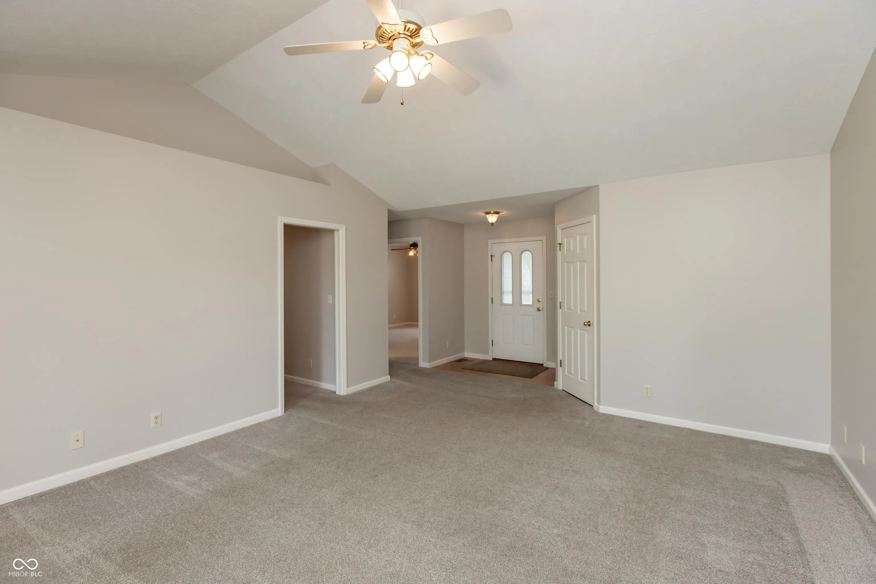 Seymour, Indiana 47274, United States, 3 Bedrooms Bedrooms, ,2 BathroomsBathrooms,Residential,Active,115971