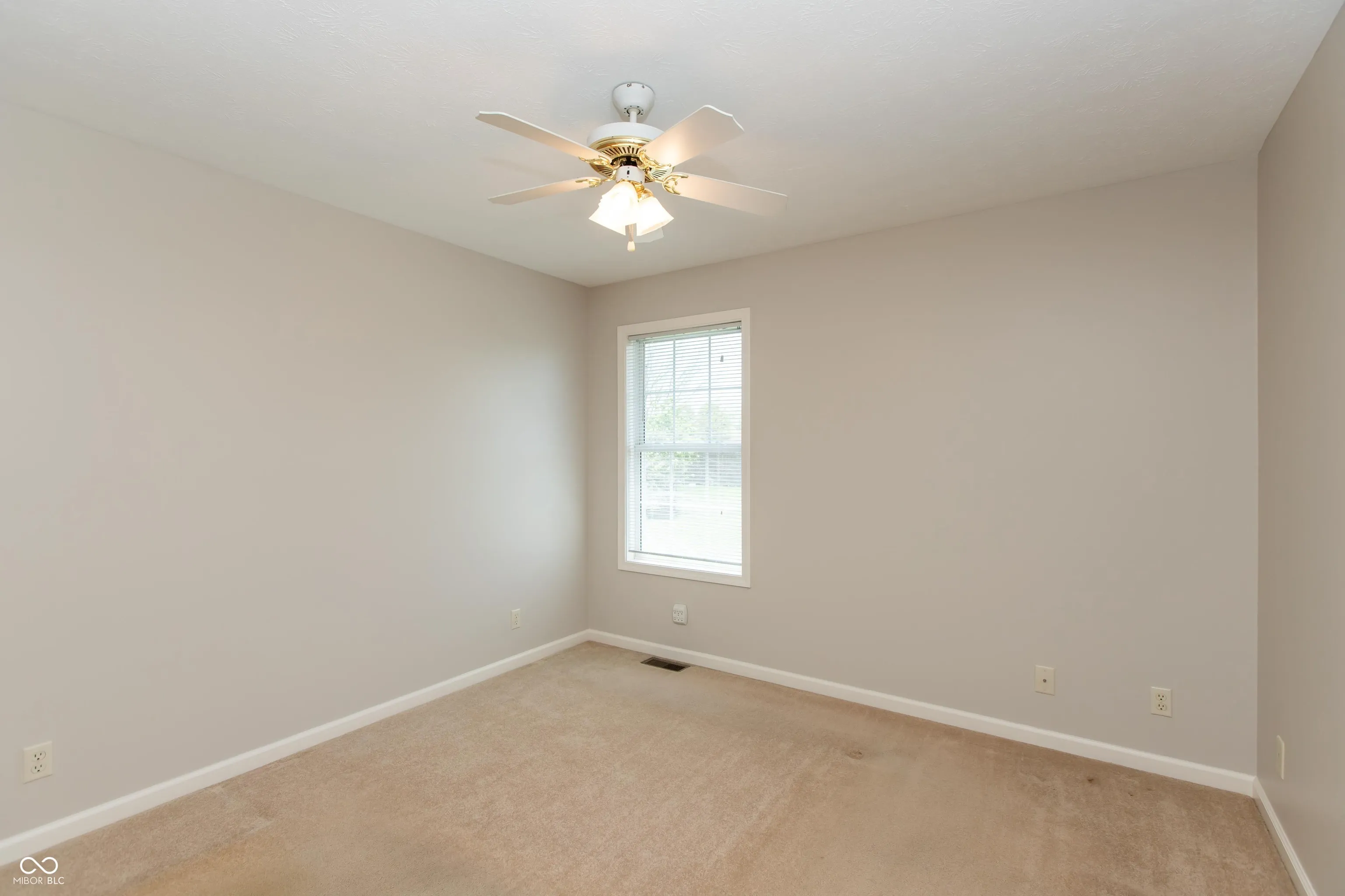 Seymour, Indiana 47274, United States, 3 Bedrooms Bedrooms, ,2 BathroomsBathrooms,Residential,Active,115971