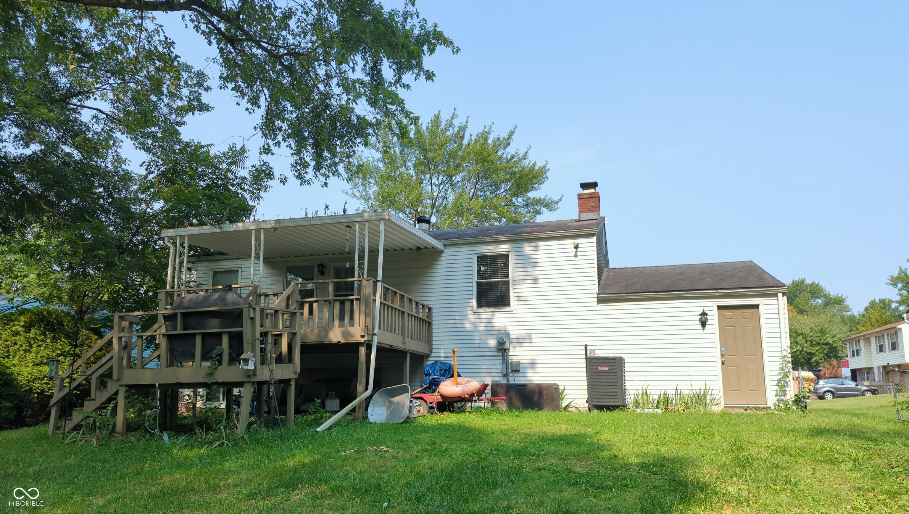 5429 Armstrong Drive