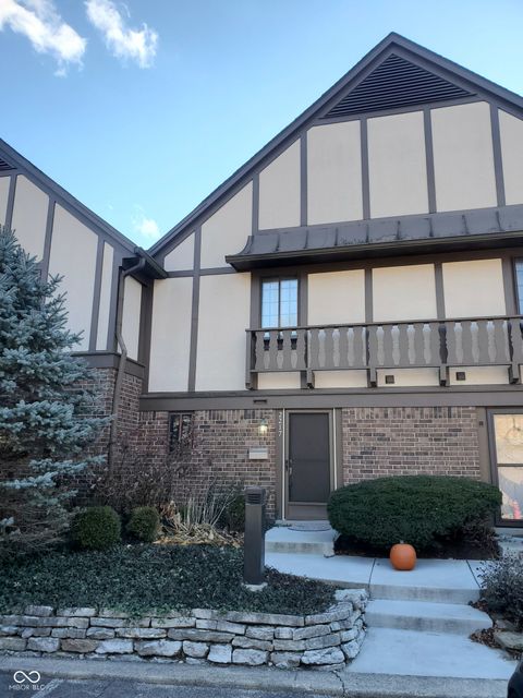 Photo of 2217 Rome Drive, Indianapolis, IN 46228 (MLS # 22075278)