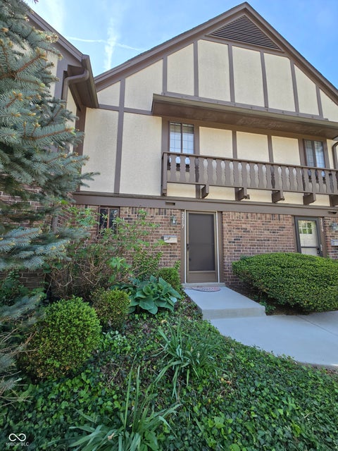 Photo of 2217 Rome Drive, Indianapolis, IN 46228 (MLS # 22075278)