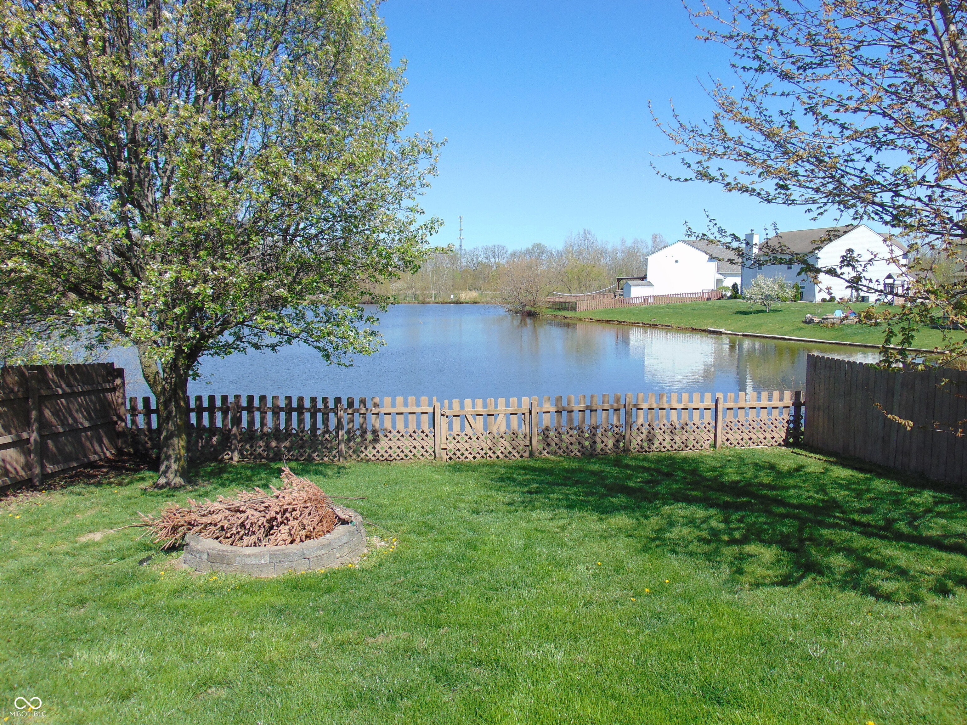 982 Youngs Creek Drive