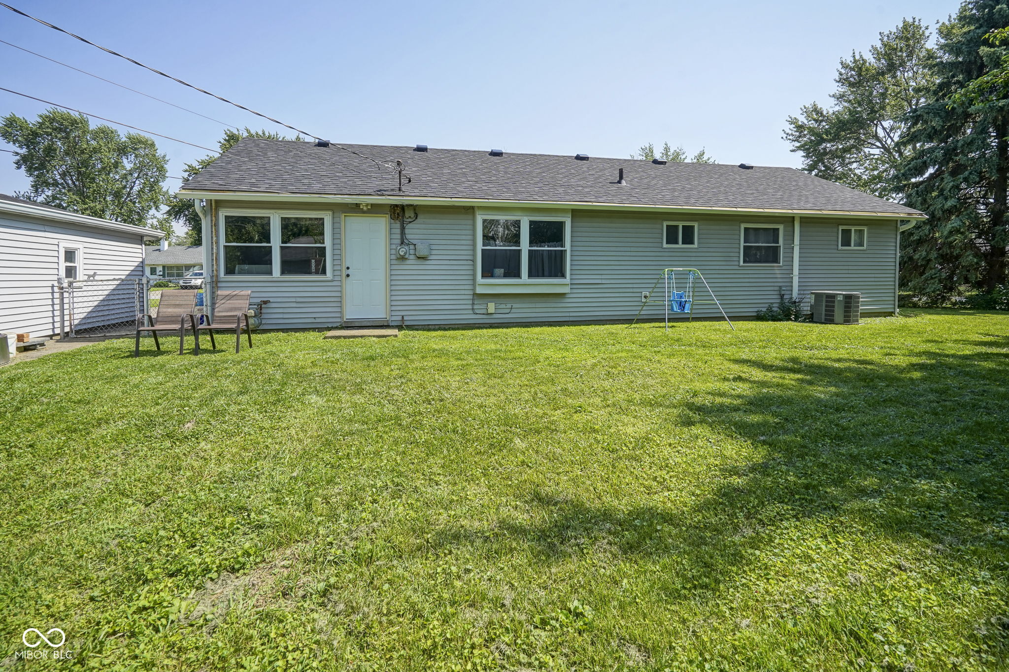 11 Sayre Drive