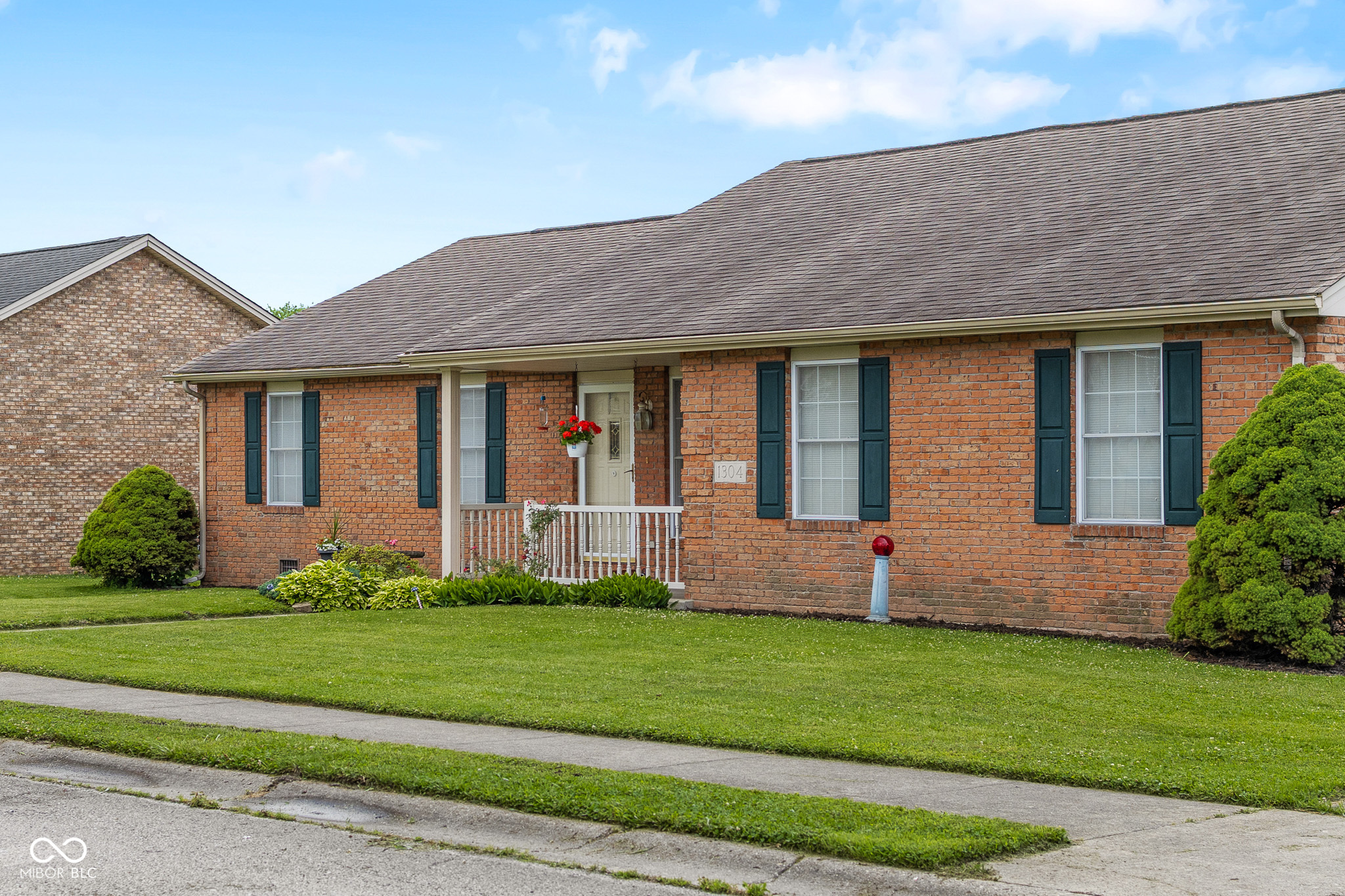 1304 Pin Oak Drive