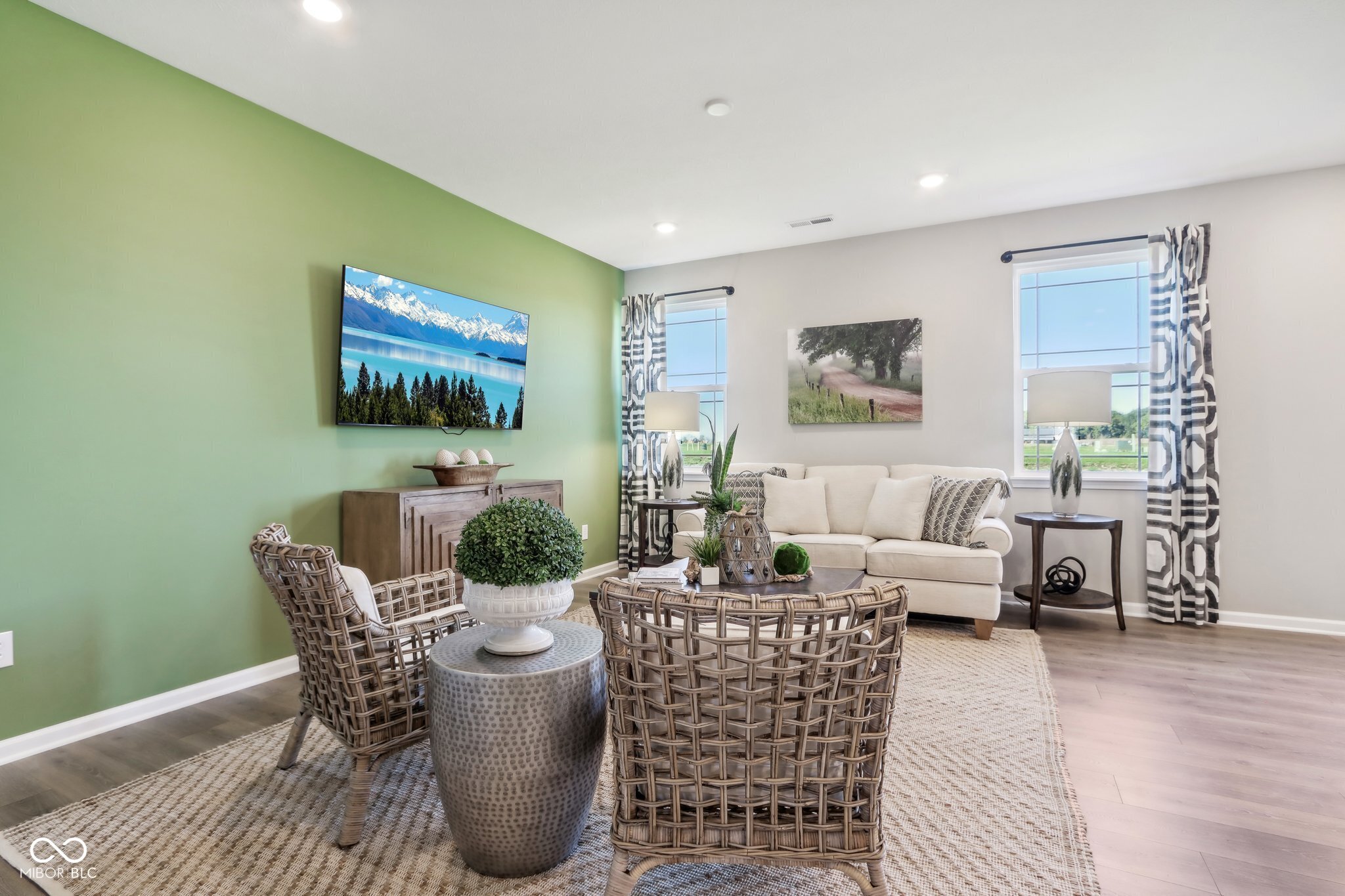 1141 Blackstone Avenue