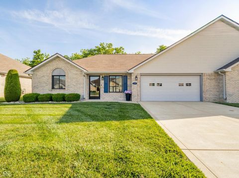 Photo of 154 Bay Ridge Drive, Pendleton, IN 46064 (MLS # 22104893)