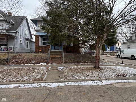 Photo of 1903 Hoyt Avenue, Indianapolis, IN 46203 (MLS # 22085571)