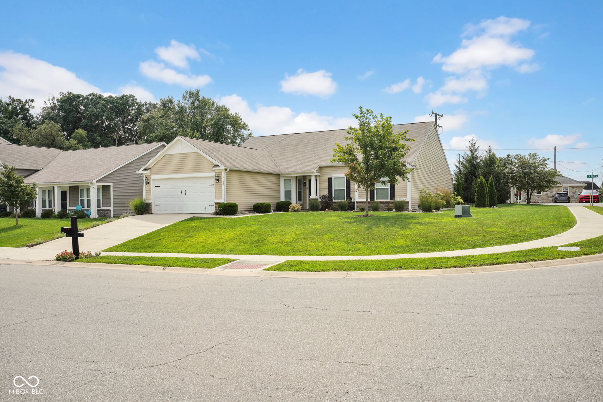5802 Deer Valley Court