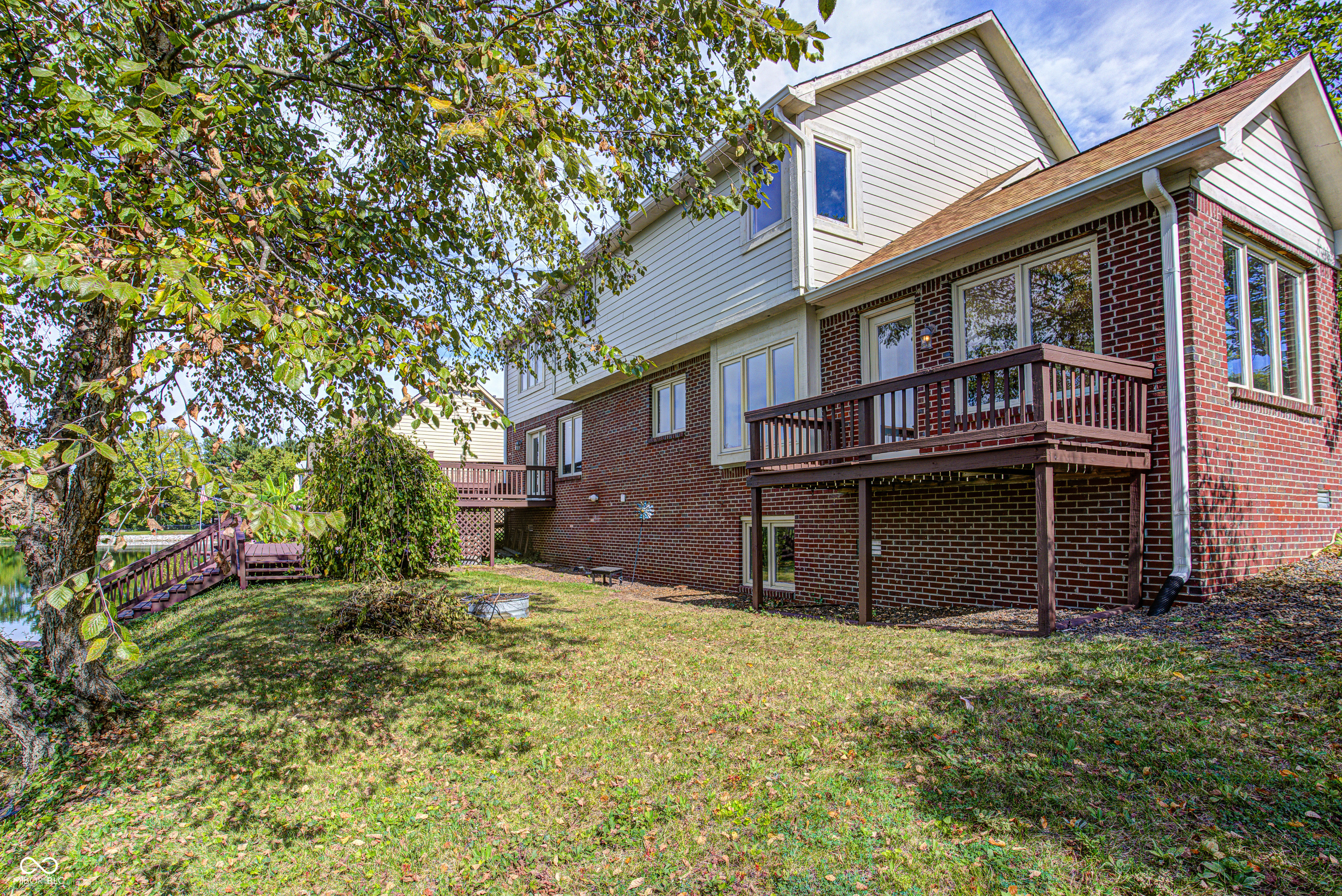 512 Redwood Drive