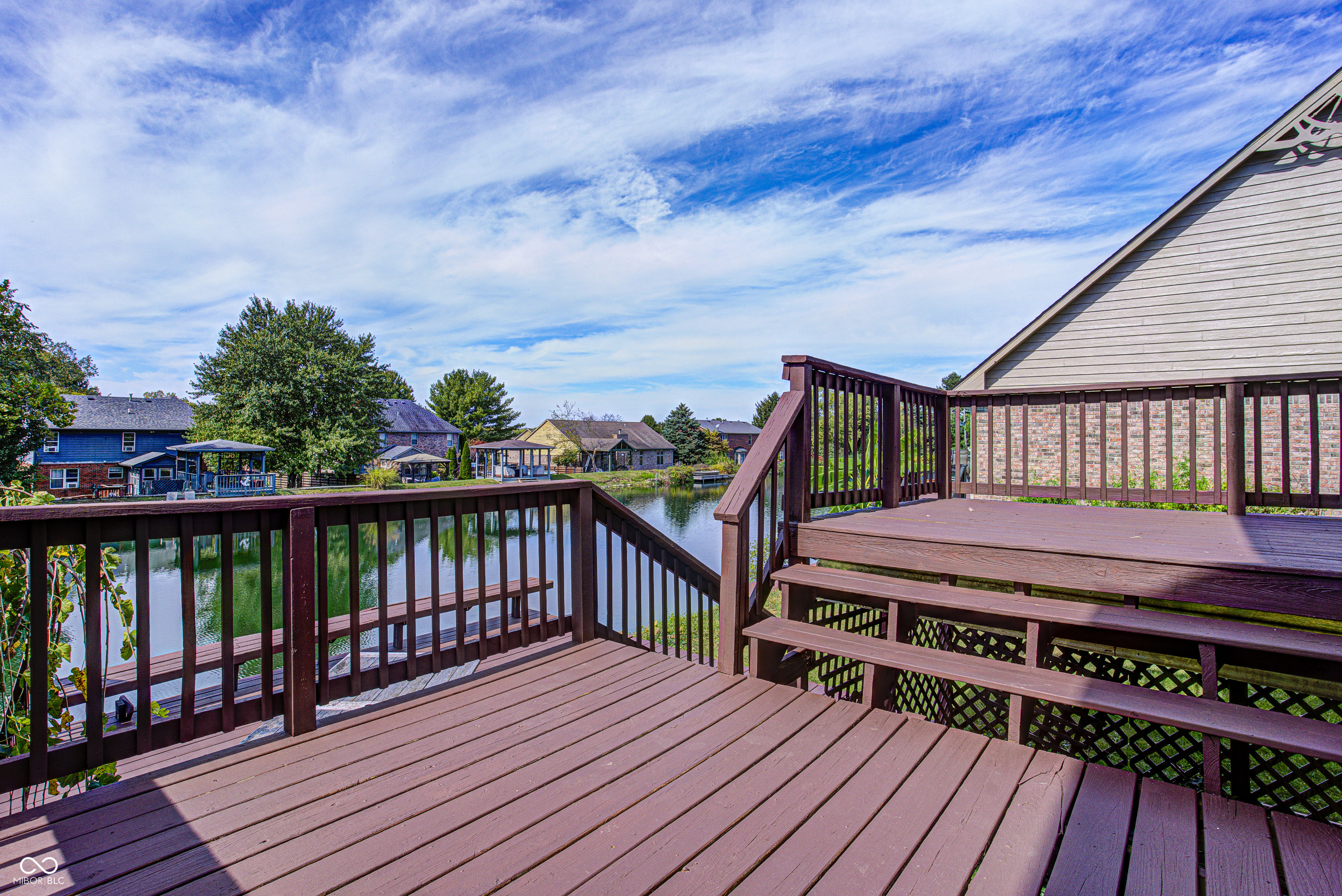 512 Redwood Drive