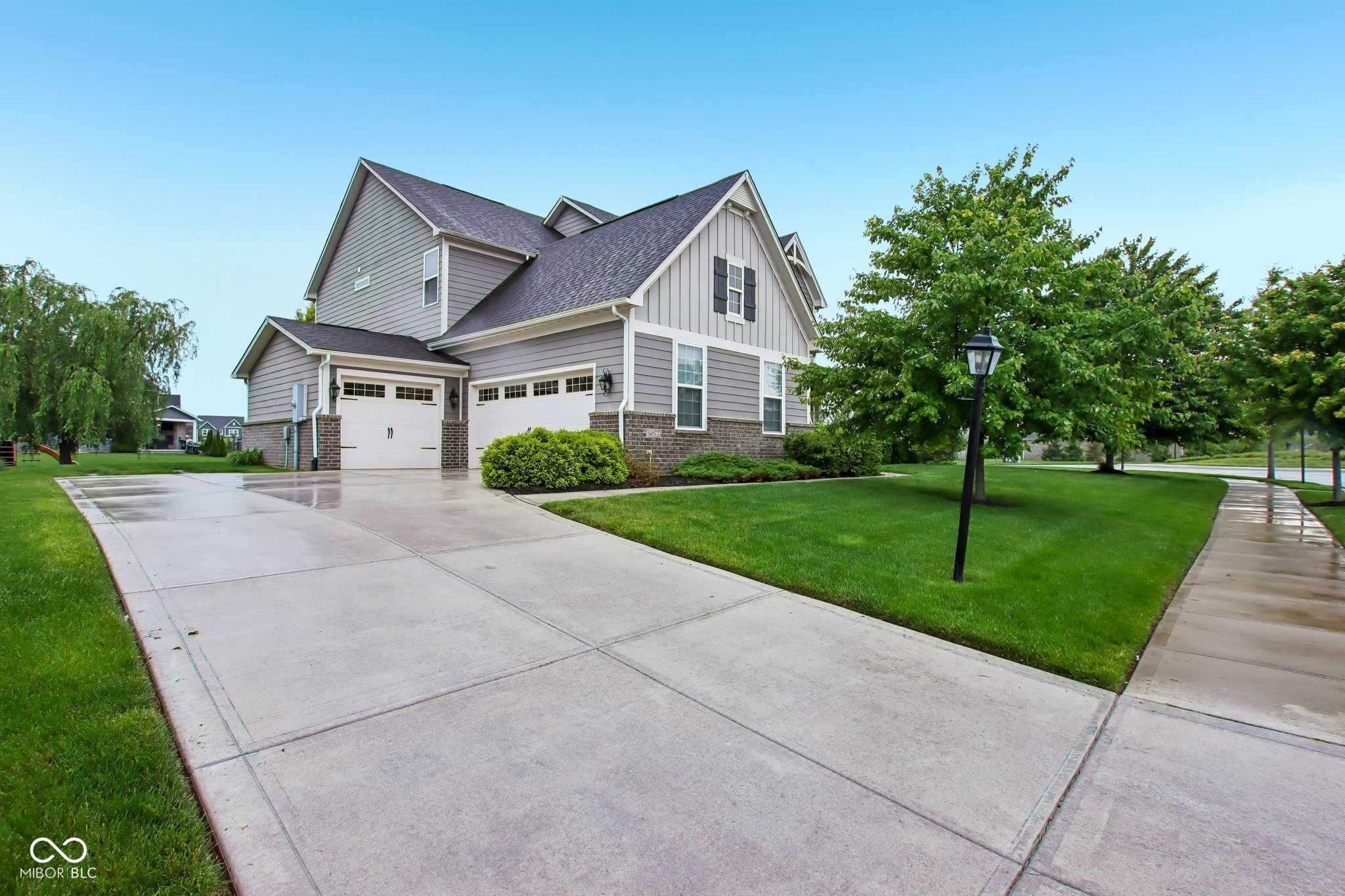 14877 Edgebrook Drive