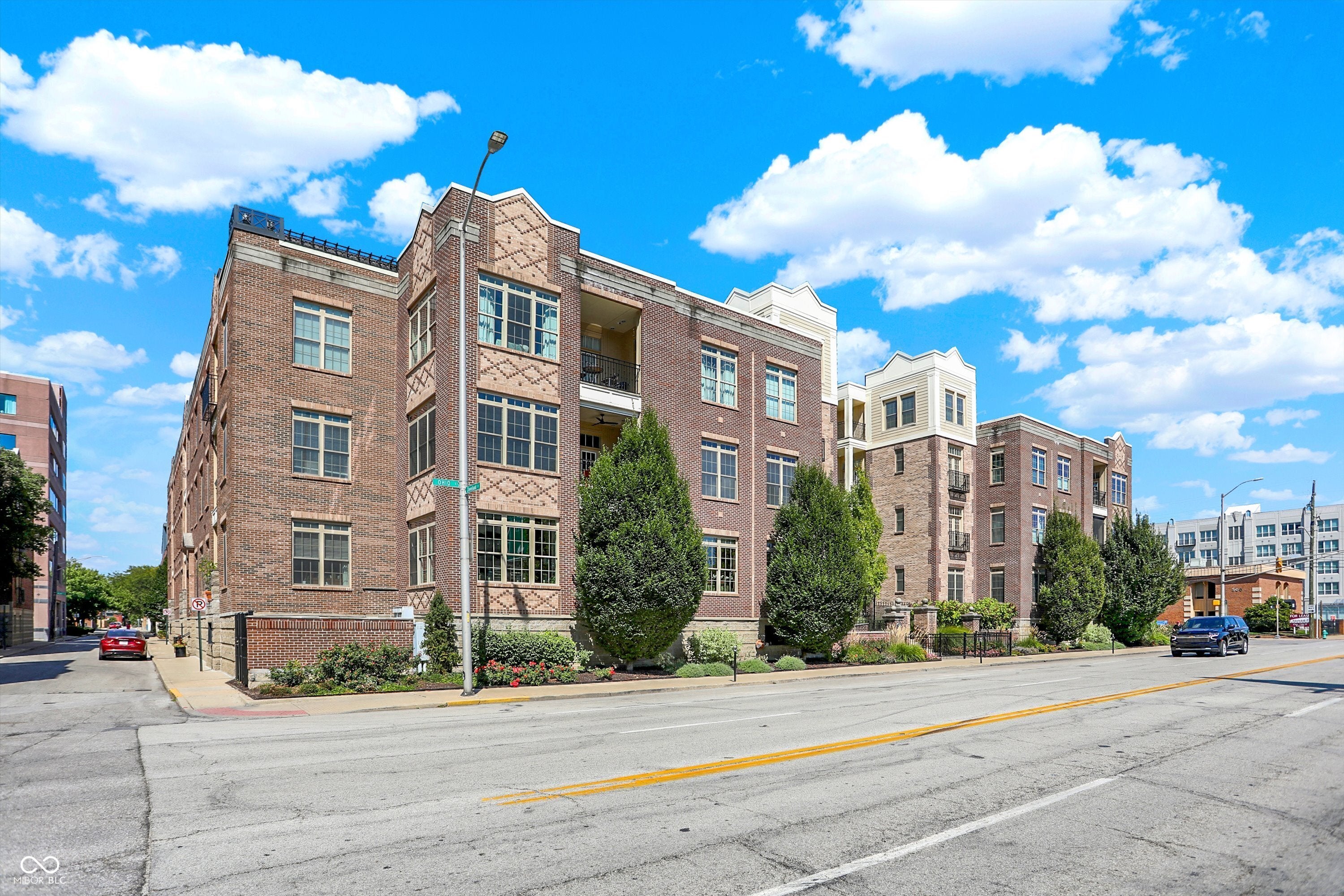 450 E Ohio Street APT 310