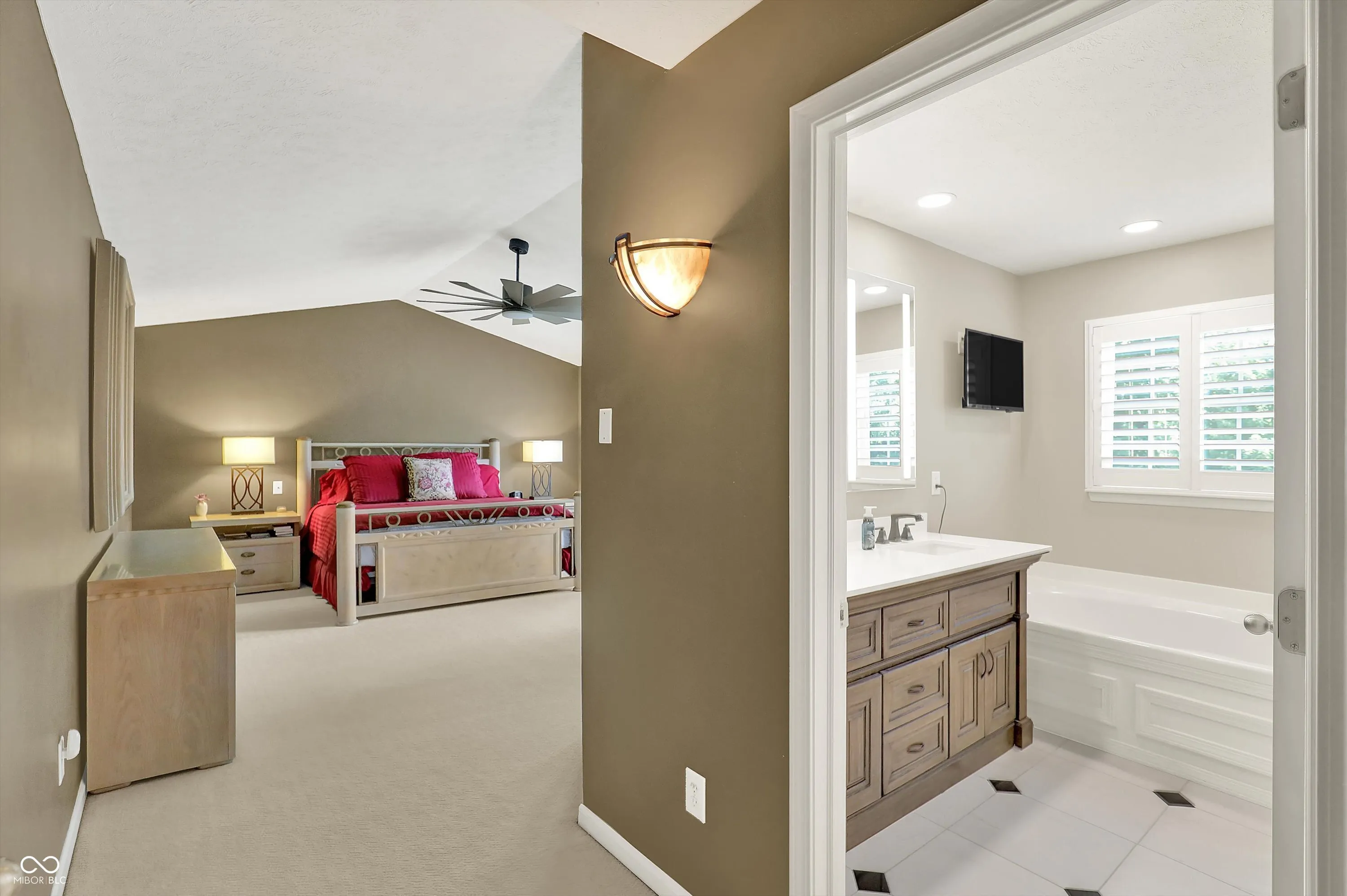 Fishers, Indiana 46037, United States, 4 Bedrooms Bedrooms, ,3 BathroomsBathrooms,Residential,Active,195249