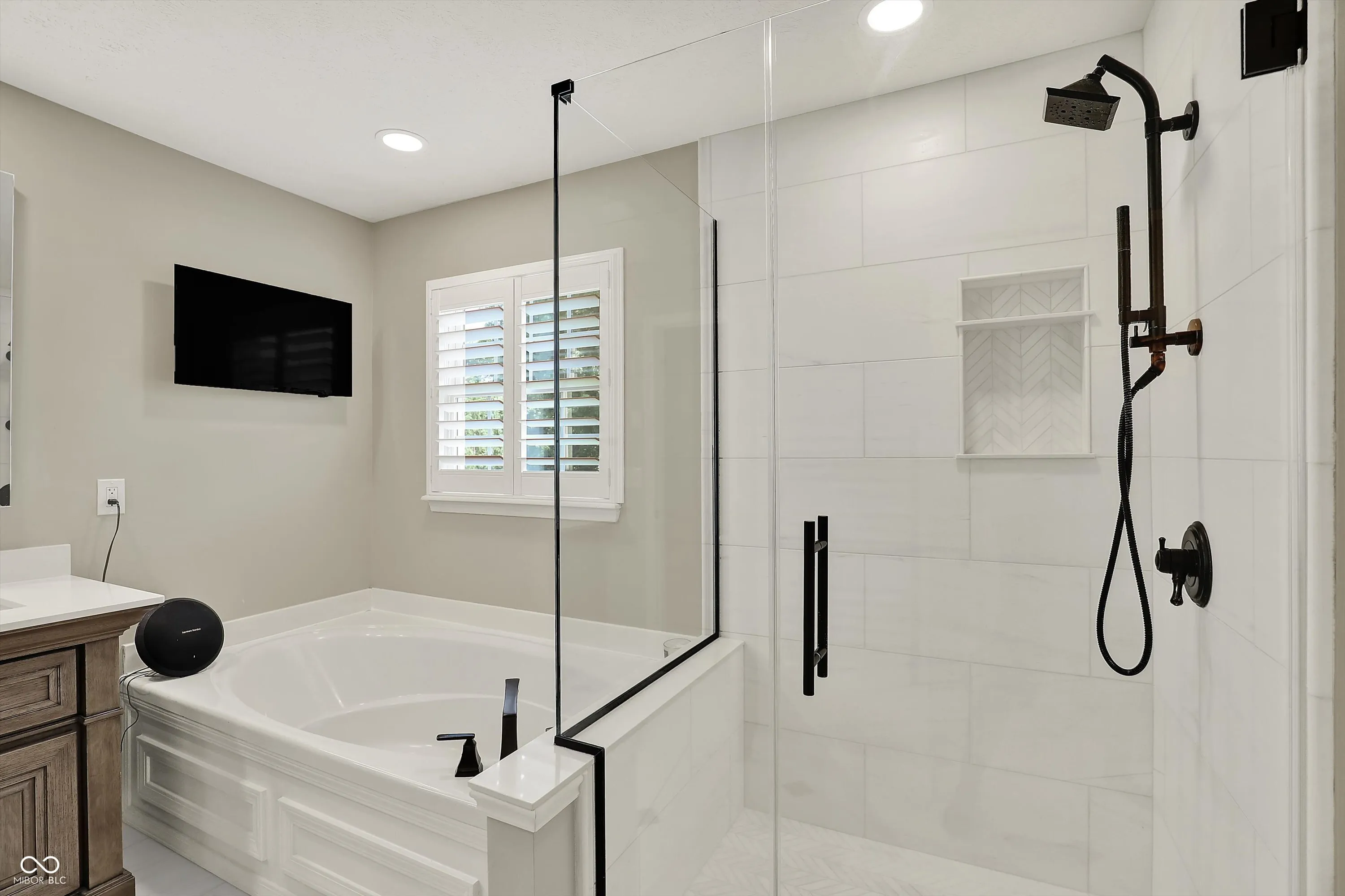 Fishers, Indiana 46037, United States, 4 Bedrooms Bedrooms, ,3 BathroomsBathrooms,Residential,Active,195249