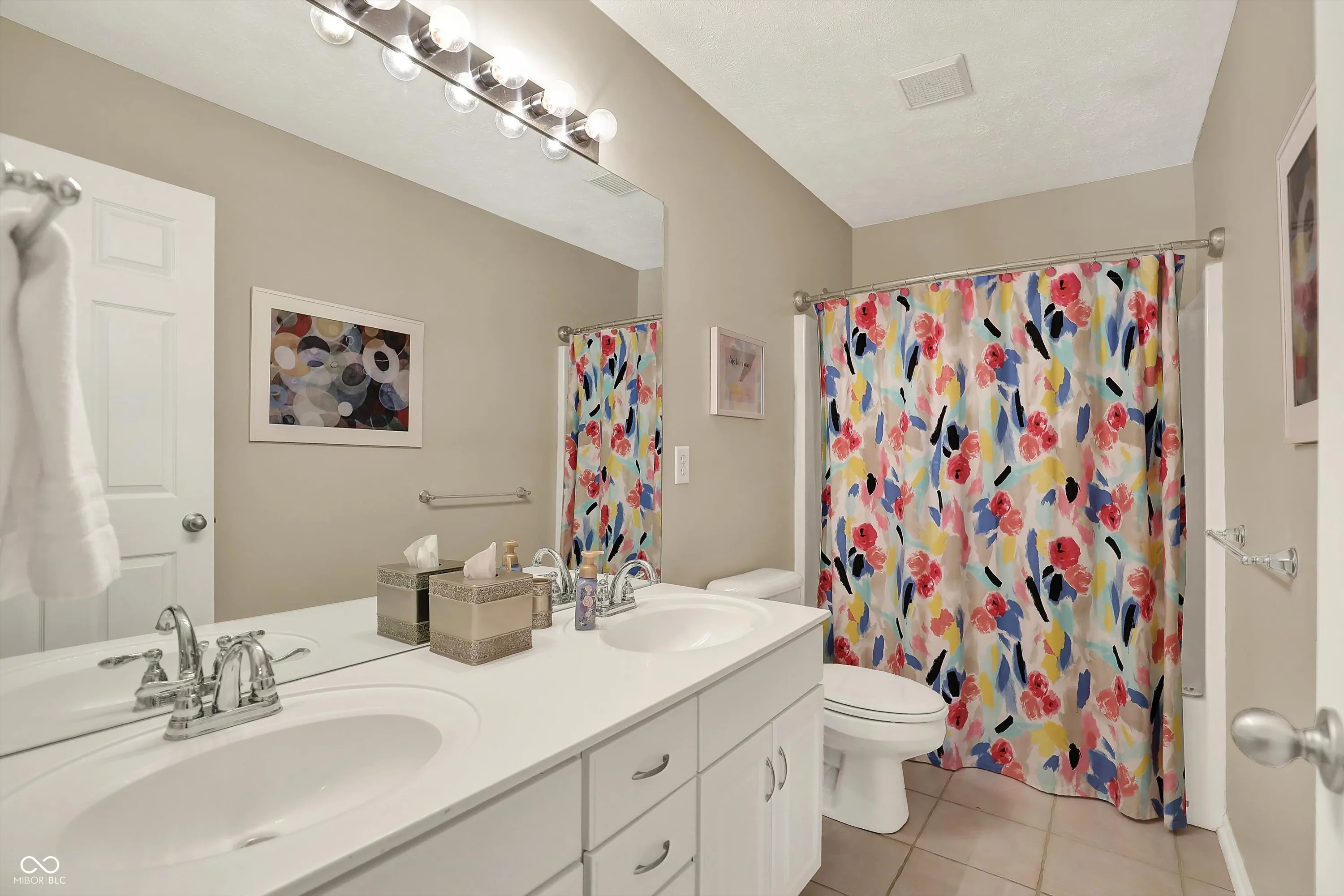 Fishers, Indiana 46037, United States, 4 Bedrooms Bedrooms, ,3 BathroomsBathrooms,Residential,Active,195249