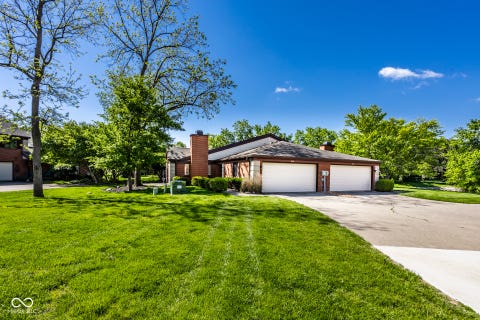 Photo of 9350 Golden Leaf Way, Indianapolis, IN 46260 (MLS # 22116584)