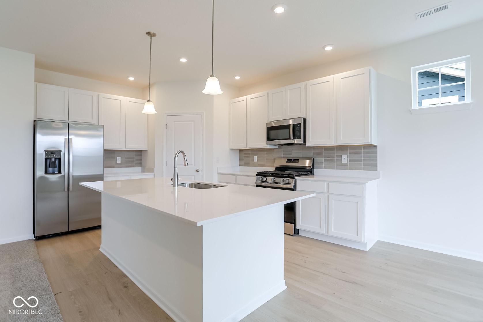 7238 Rose Hill Avenue