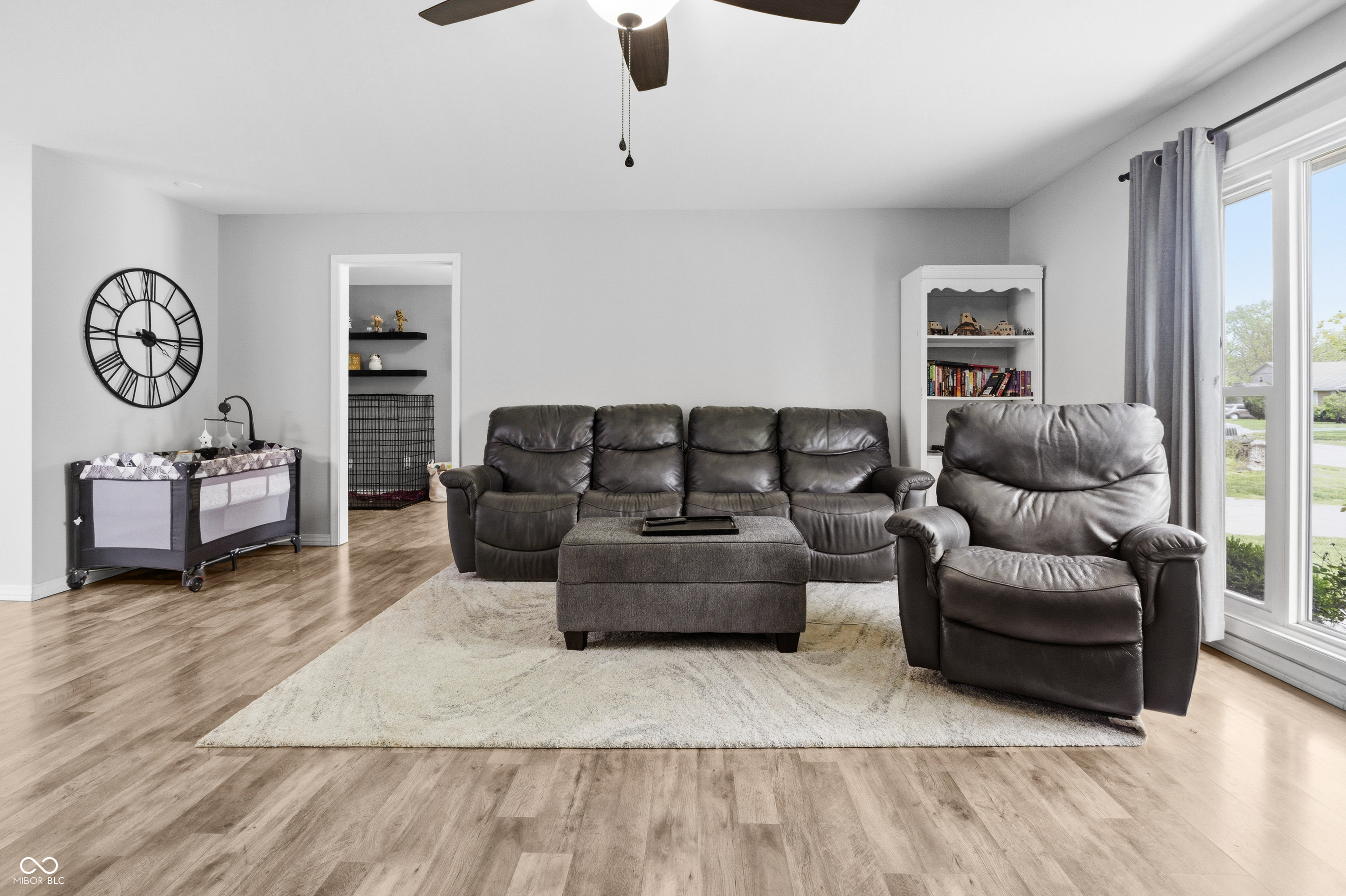 2816 Hawcreek Boulevard