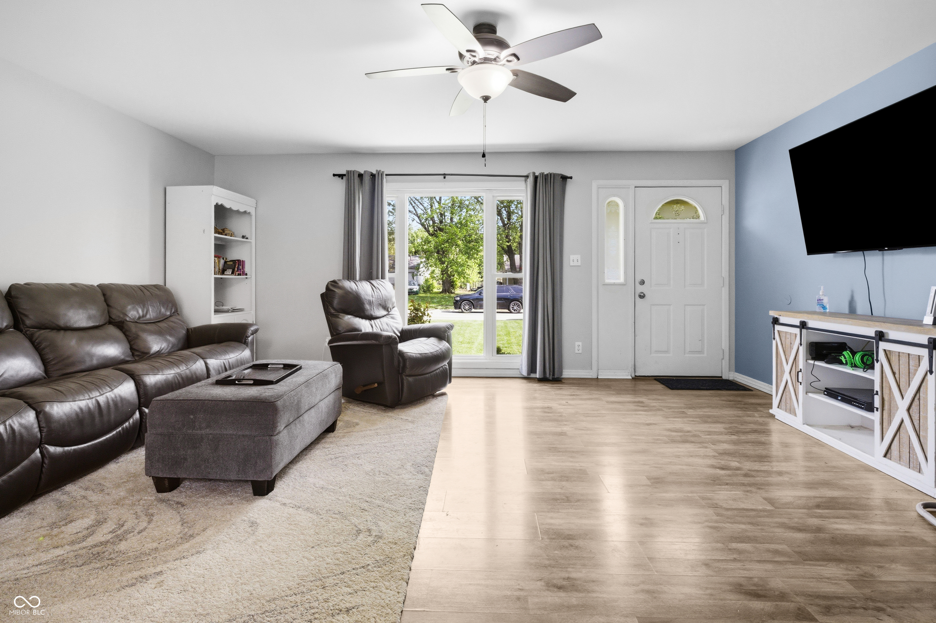 2816 Hawcreek Boulevard