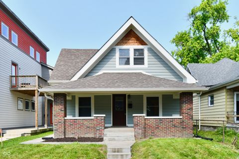 Photo of 828 S Randolph Street, Indianapolis, IN 46203 (MLS # 22104021)