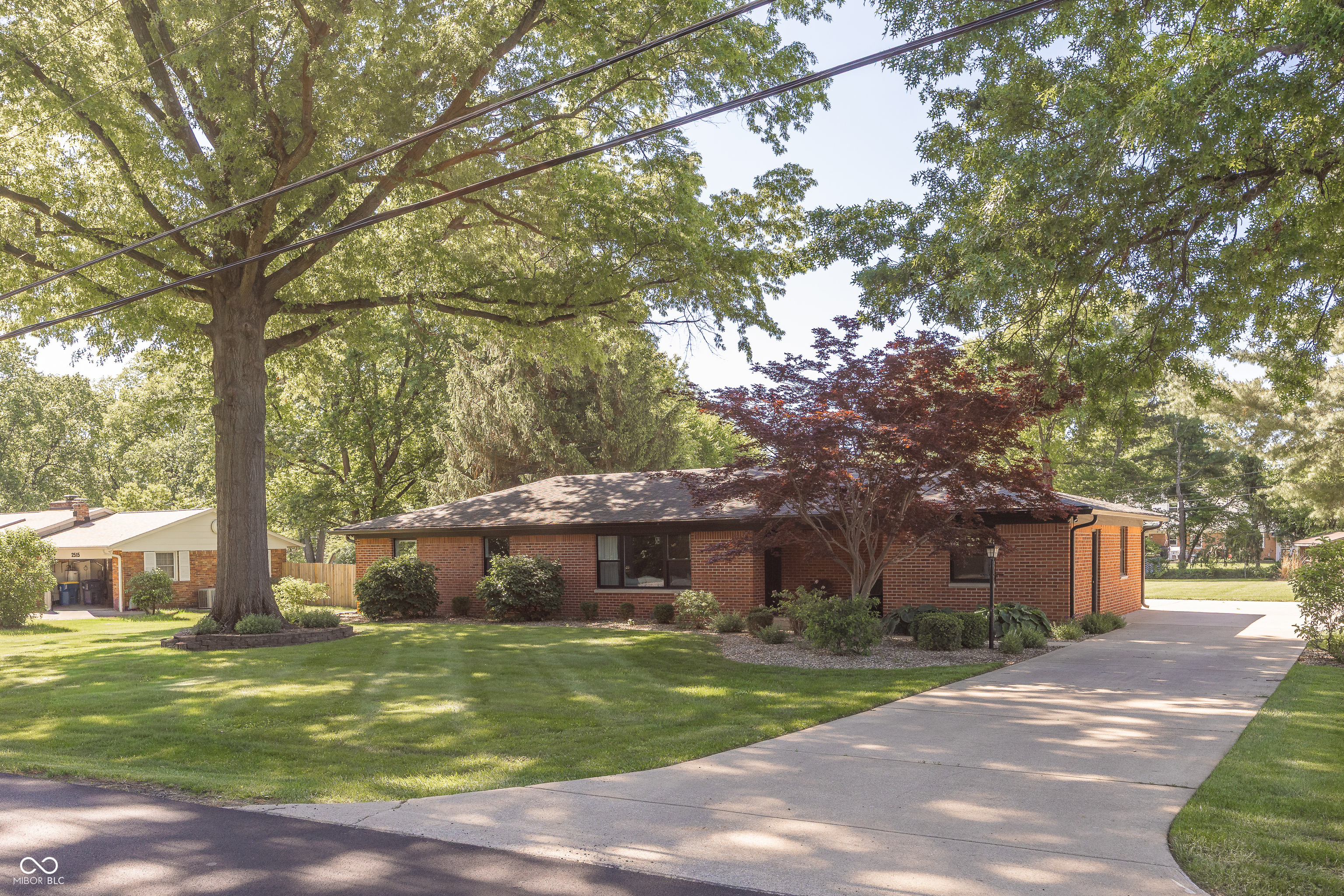 2513 E 99th Street