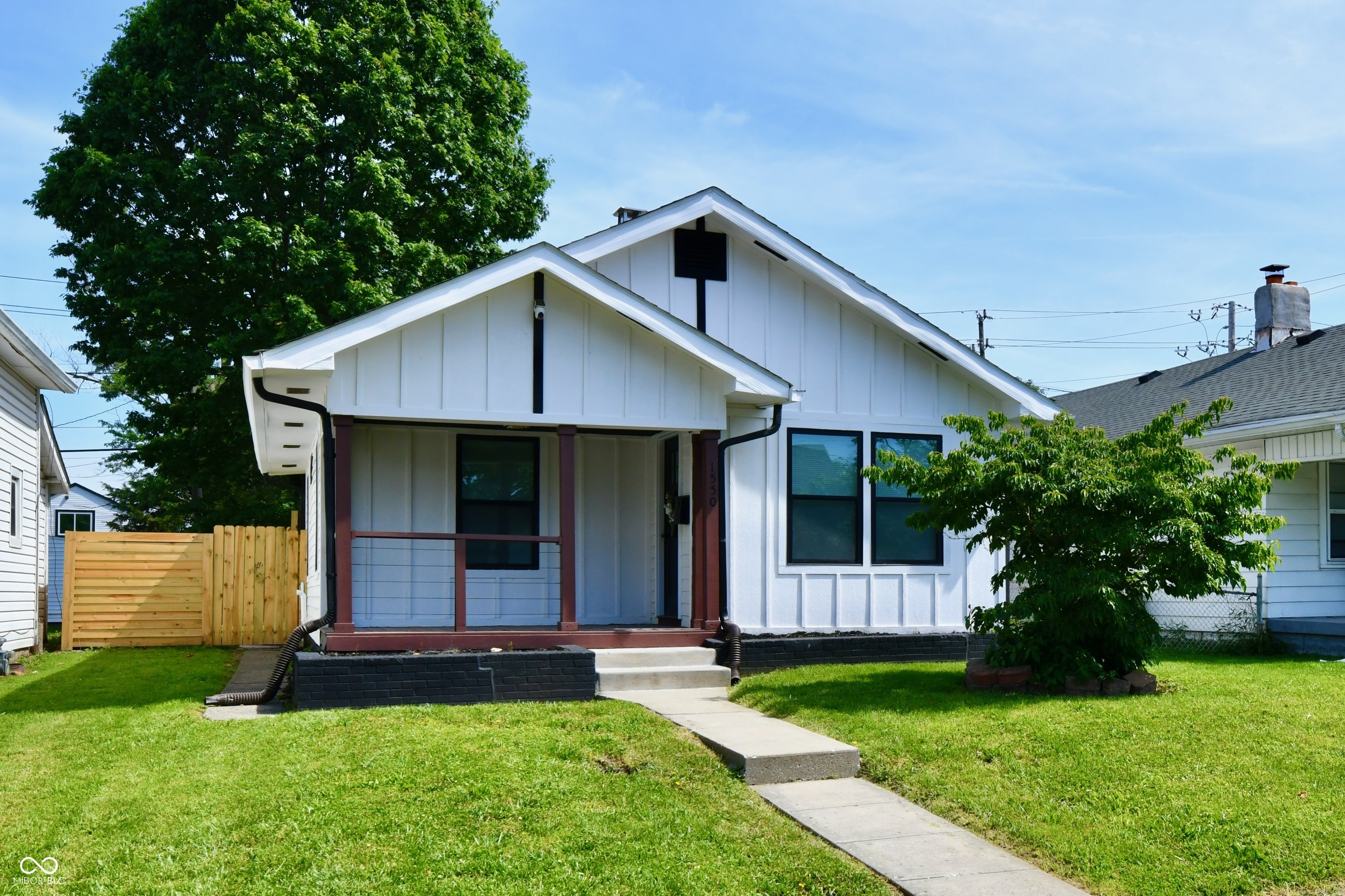 1550 Hoefgen Street